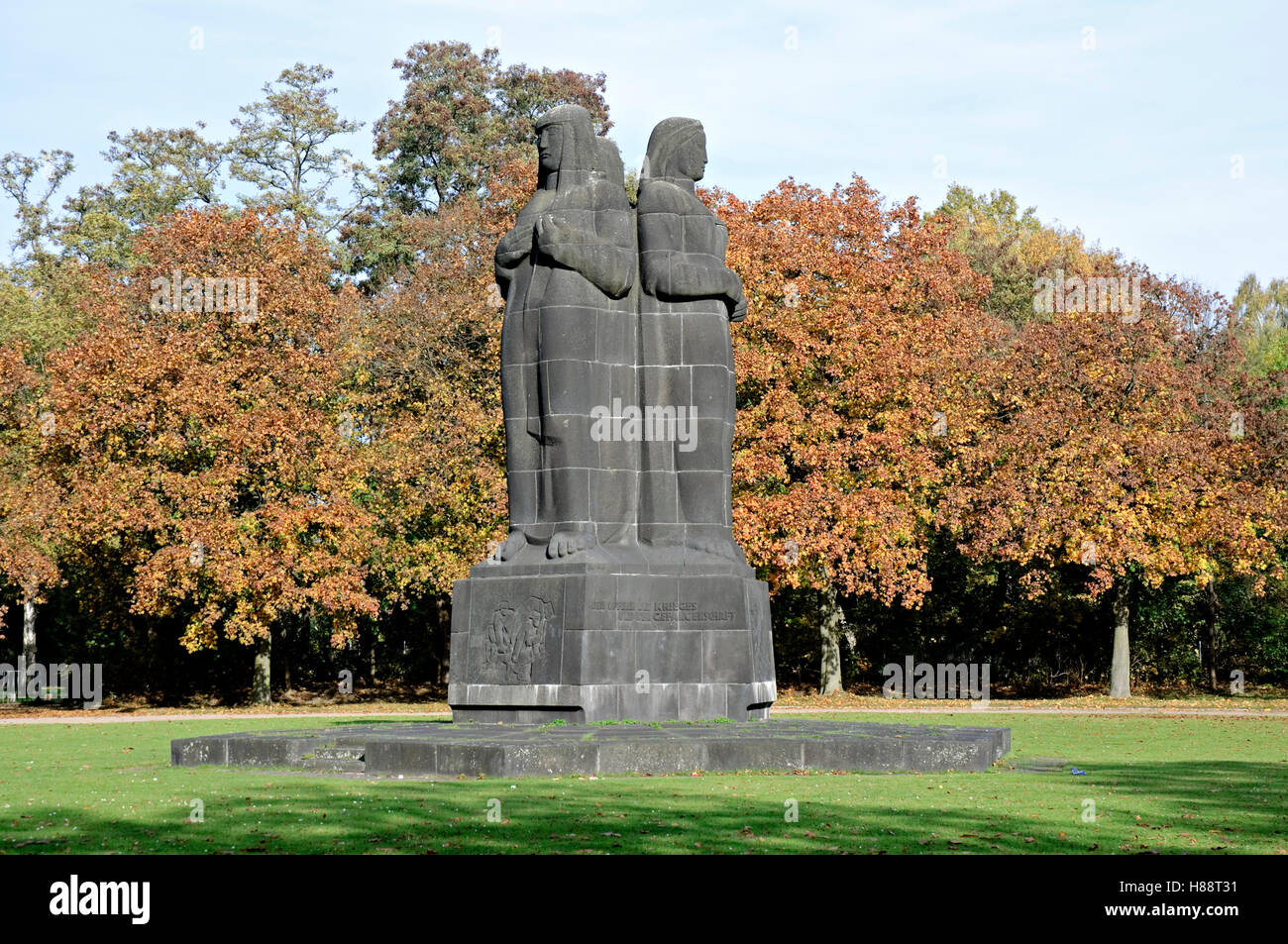 Mahnmal, war memorial, in North cemetery, Duesseldorf, North Rhine-Westphalia Stock Photo
