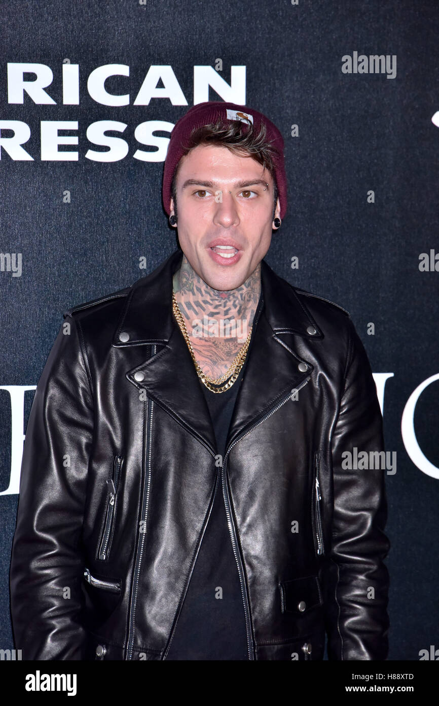 Fedez attending the photocall ahead of the World premiere of 'Inferno,'  held at the Opera di Firenze in Florence, Italy. Featuring: Fedez, Federico  Leonardo Lucia Where: Florence, Tuscany, Italy When: 08 Oct