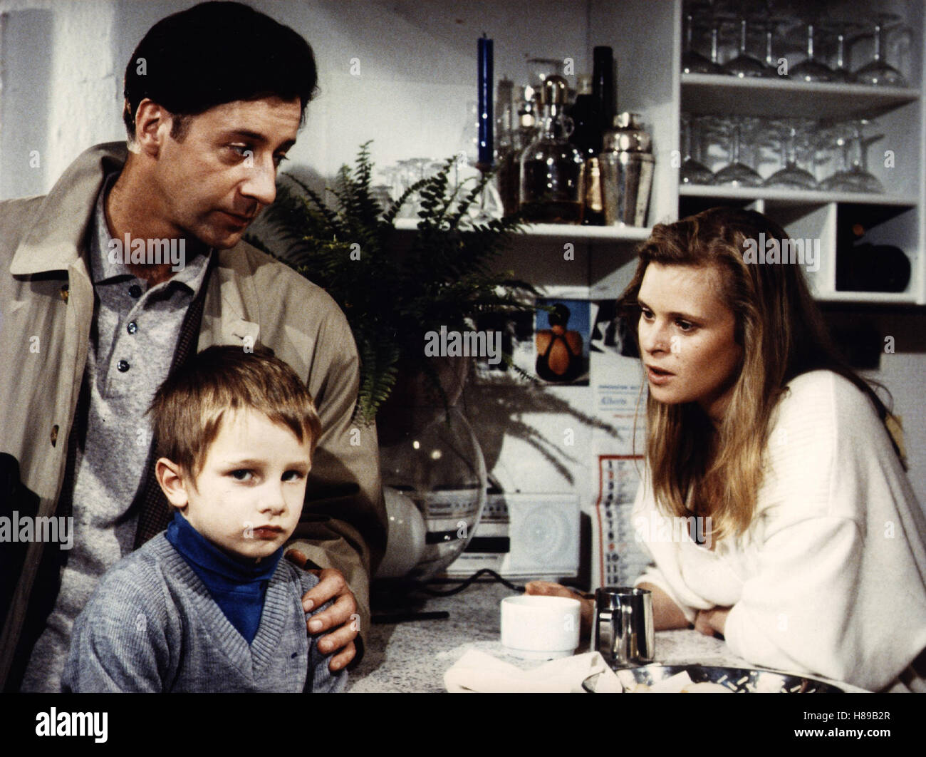 Gefährliche Verführung (1), (GEFÄHRLICHE VERFÜHRUNG) IT-D 1990, Regie: Cinzia Torrini, STEPHEN BRENNAN, DAVID SIMON BLAGG, LESLIE MALTON, Stichwort: Familie Stock Photo