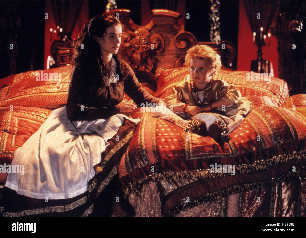 Das Wunder von Macon, (THE BABY OF MACON) GB-F-NL-D 1993, Regie: Peter Greenaway, JULIA ORMOND Stock Photo