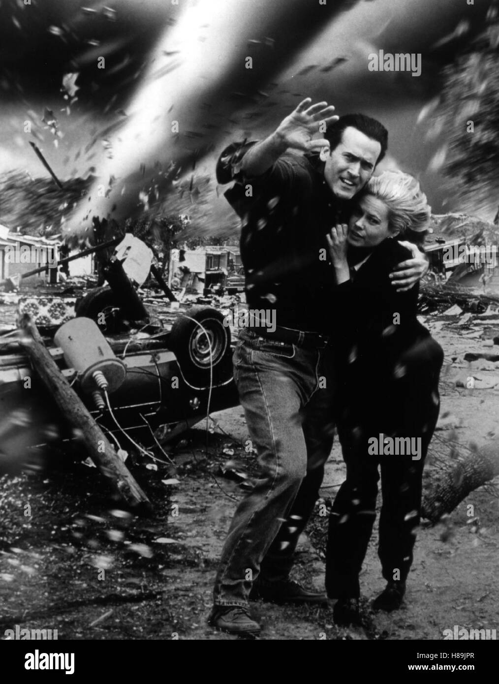 Tornado!, (TORNADO!) USA 1996, Regie: Noel Mossek, BRUCE CAMPBELL, SHANNON STURGES, Stichwort: Sturm, Chaos Stock Photo
