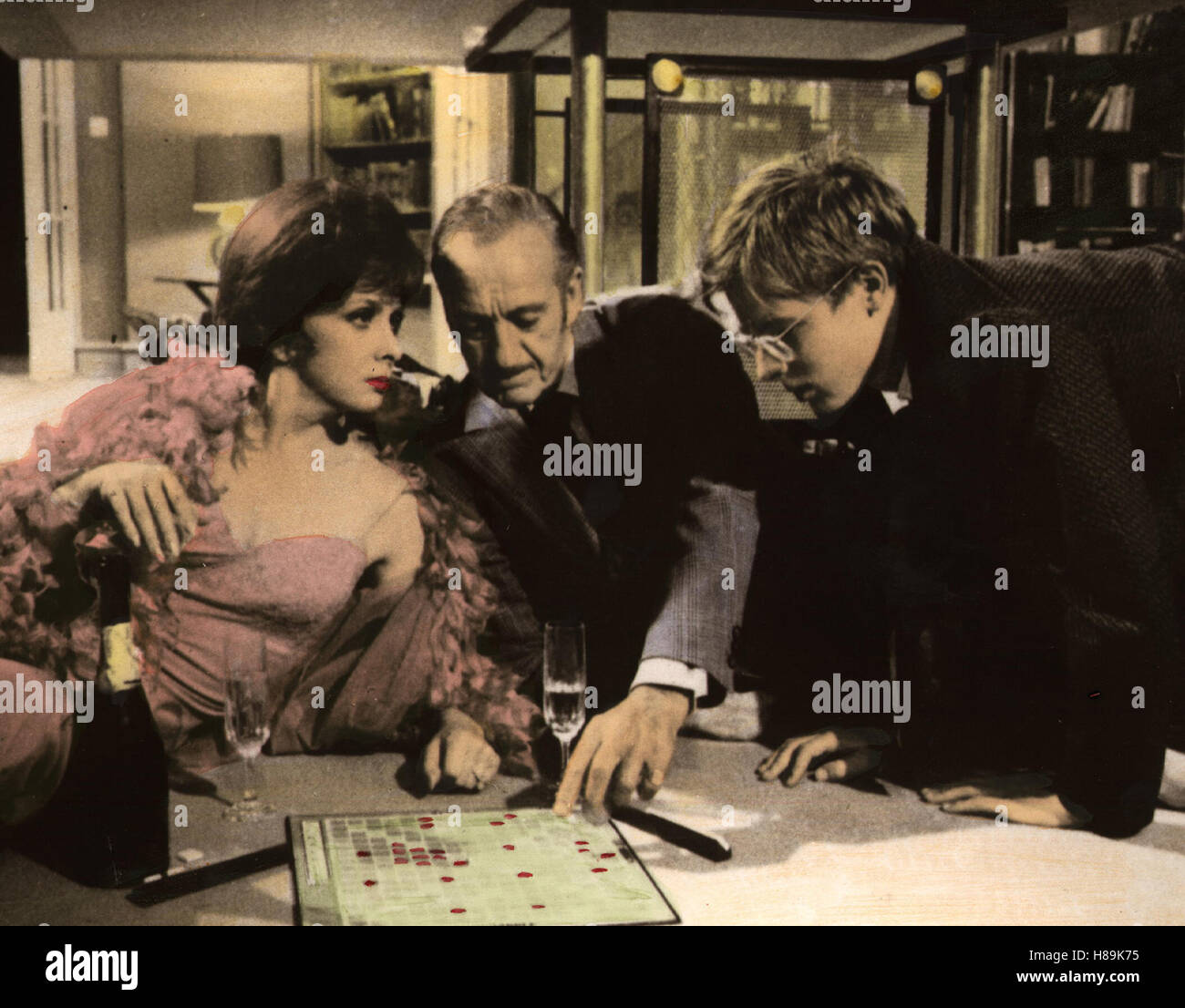 König, Dame, Bube, (KING, QUEEN, KNAVE) USA-D 1971, Regie: Jerzy Skolimowsky, GINA LOLLOBRIDGIDA, DAVID NIVEN + JOHN MOULDER-BROWN Stock Photo