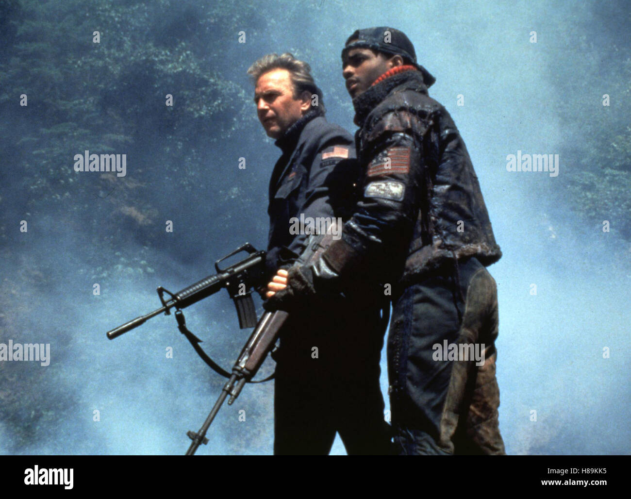 Postman, (POSTMAN), USA 1997, Regie: Kevin Costner, KEVIN COSTNER, li, Stichwort: Gewehre Stock Photo