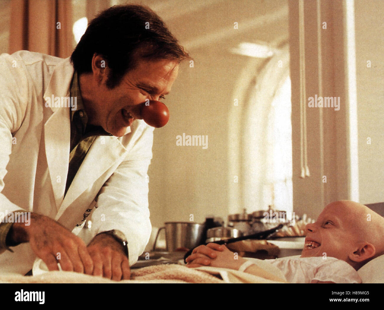Patch Adams, (PATCH ADAMS) USA 1998, Regie: Tom Shadyac, ROBIN WILLIAMS, Stichwort: Arzt, Krankenhaus, Kind, Clown Stock Photo