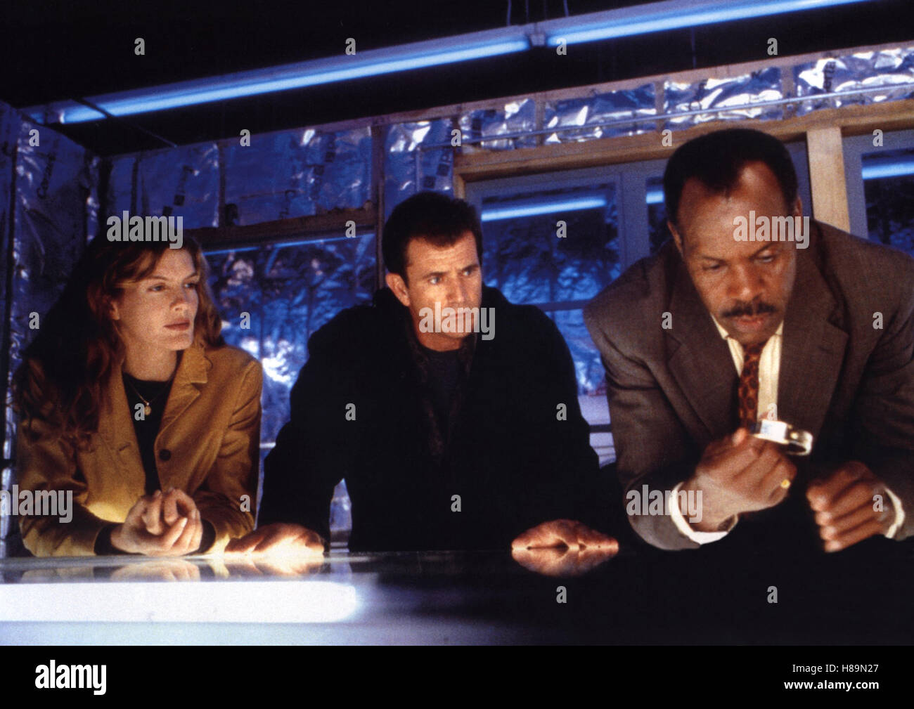 Lethal Weapon 4 - Zwei Profis räumen auf, (LETHAL WEAPON 4) USA 1998, Regie: Richard Donner, RENE RUSSO, MEL GIBSON, DANNY GLOVER Stock Photo