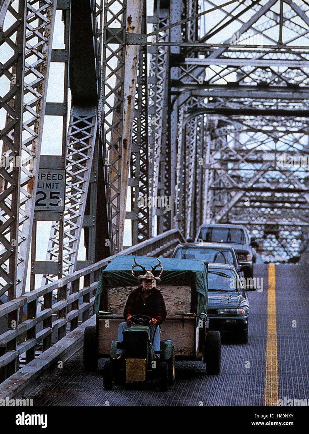 Eine wahre Geschichte, (THE STRAIGHT STORY) USA 1999, Regie: David Lynch, RICHARD FARNSWORTH, Key: Brücke Stock Photo