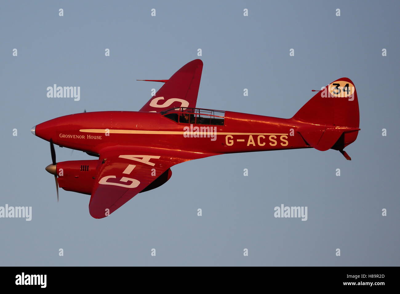 Vintage de  Havilland DH.88 Comet racing aircraft taken to the air at Old Warden Stock Photo
