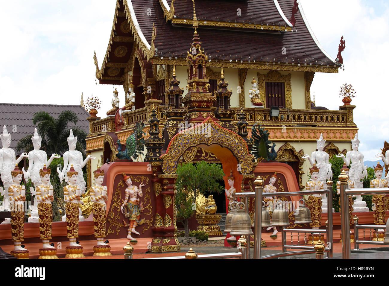 Sculpture, architecture and symbols of Buddhism, Thailand, South East ...