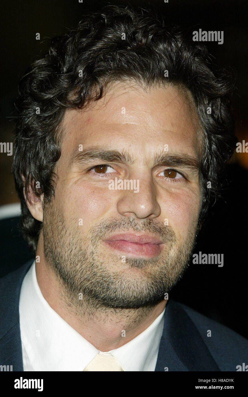 MARK RUFFALO IN THE CUT  LA FILM PREMIERE ACADEMY OF MOTION PICTURES BEVERLY HILLS LA USA 16 October 2003 Stock Photo