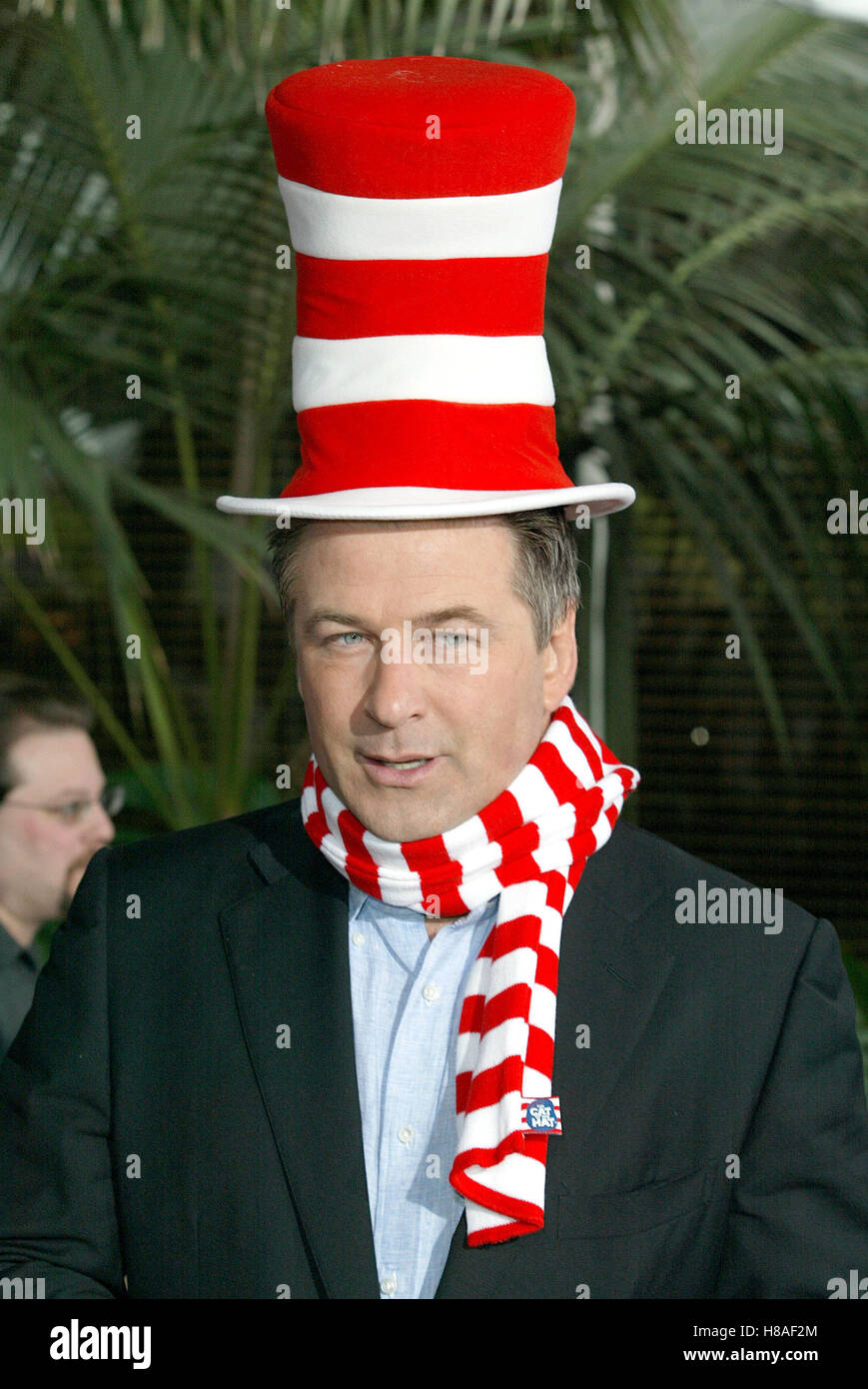 ALEC BALDWIN DR. SEUSS' THE CAT IN THE HAT CITYWALK UNIVERSAL STUDIOS LA USA 08 November 2003 Stock Photo