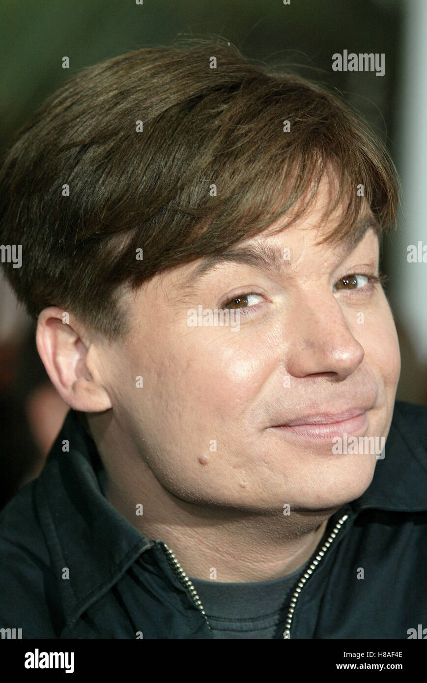 MIKE MYERS DR. SEUSS' THE CAT IN THE HAT CITYWALK UNIVERSAL STUDIOS LA USA 08 November 2003 Stock Photo