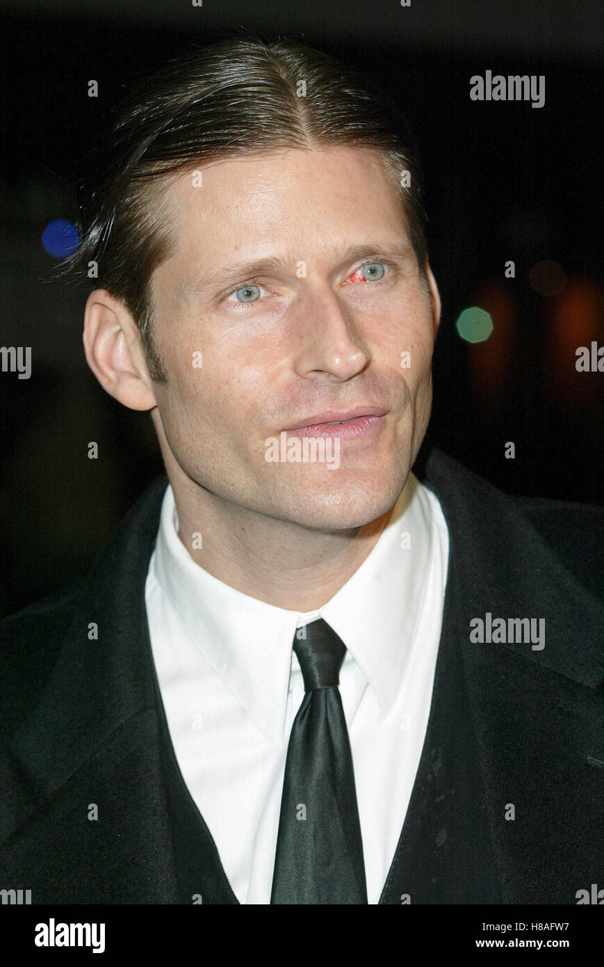 CRISPIN GLOVER BAD SANTA FILM PREMIERE WESTWOOD LOS ANGELES USA 18