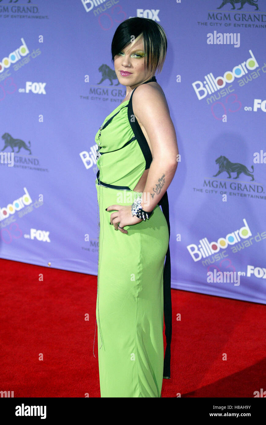 PINK BILLBOARD MUSIC AWARDS 2003 MGM GRAND HOTEL LAS VEGAS USA 10 ...