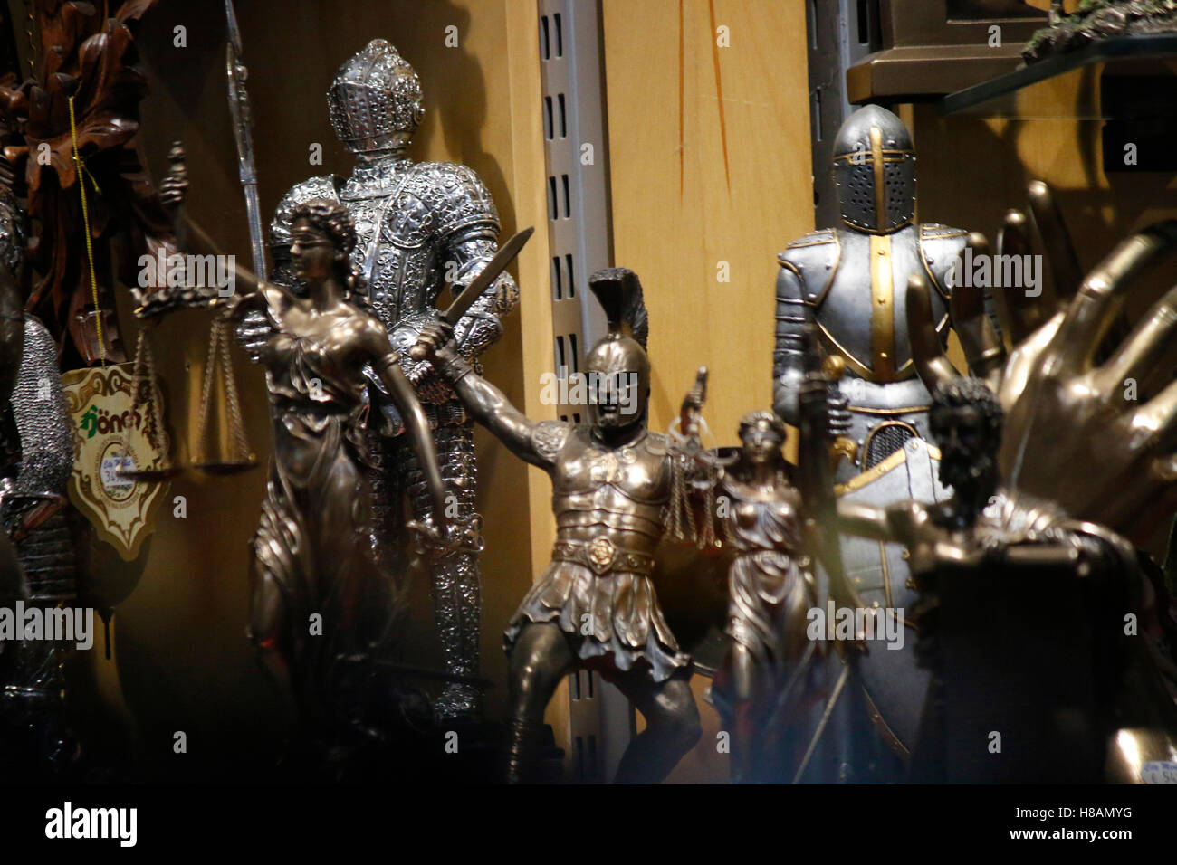 Decorated Ritter Ritter ritterruestung hi-res stock photography and images - Alamy