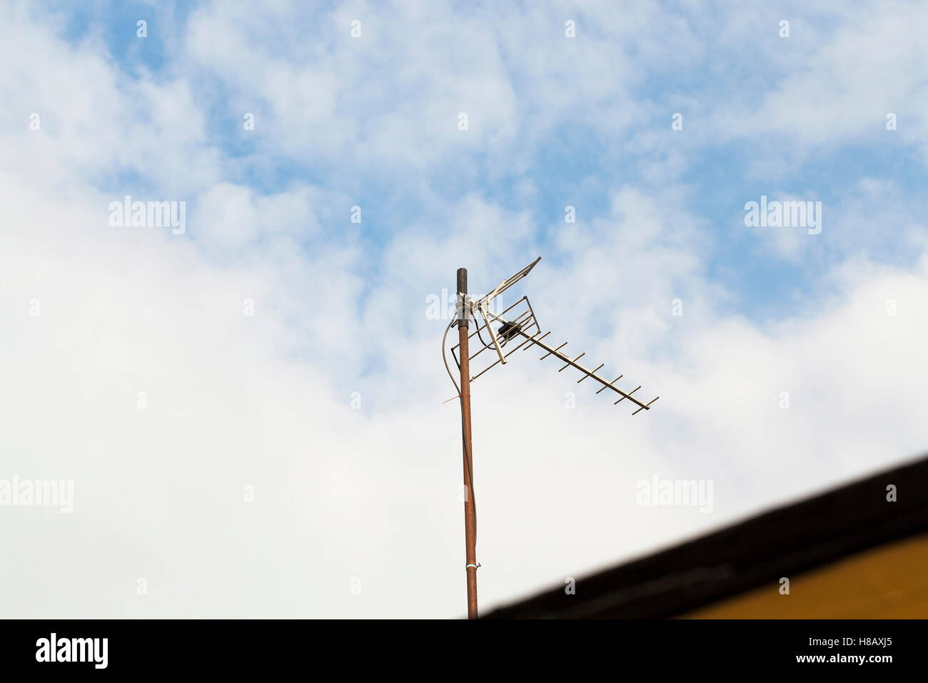 Old television antenna hires stock photography and images Alamy