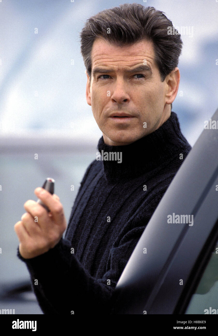 james bond 007 stirb an einem anderen tag high resolution stock photography and images alamy