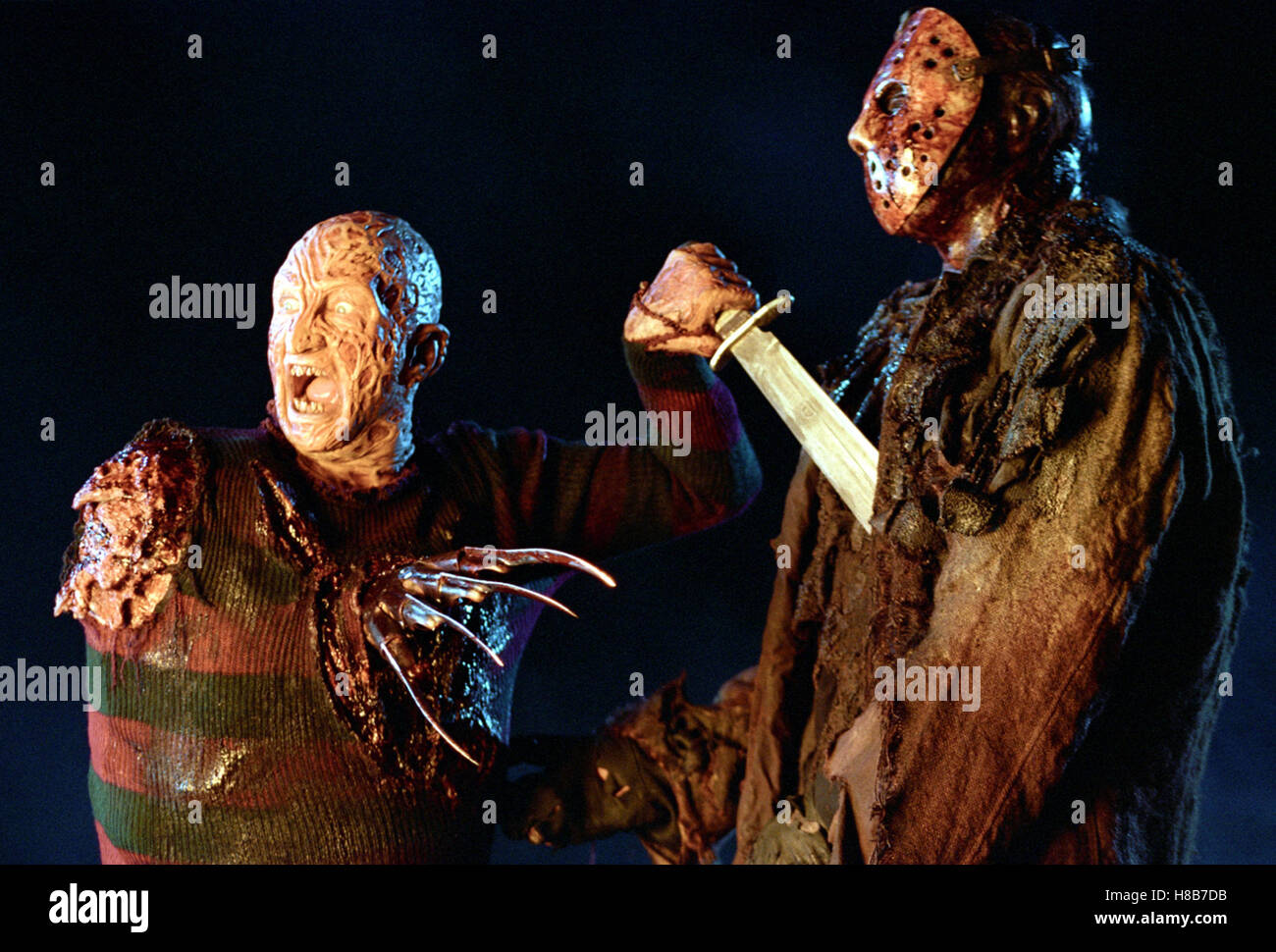 Freddie vs. Jason, (FREDDY VS. JASON) USA 2003, Regie: Ronnie Yu, ROBERT ENGLUND, KEN KIRZINGER, Key: Krallen, Freddie Krueger, Schwert, Monster, Maske Stock Photo