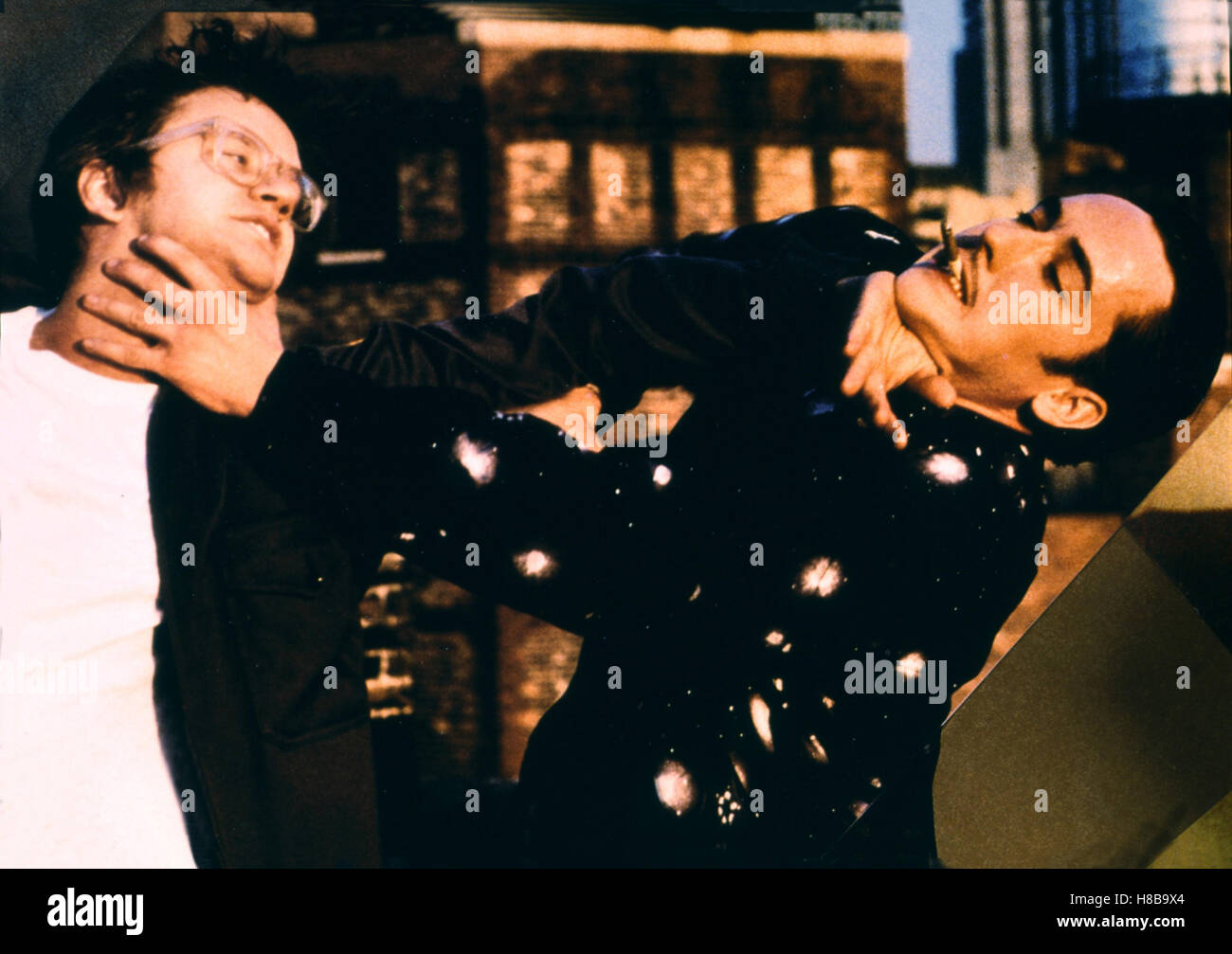 Tapeheads - Verrueckt auf Video, (TAPEHEADS) USA 1988, Regie: Bill Fishman, TIM ROBBINS, JOHN CUSACK, Key: Streit, Auseinandersetzung, Kampf, Rauferei, Tätlichkeit, Stock Photo