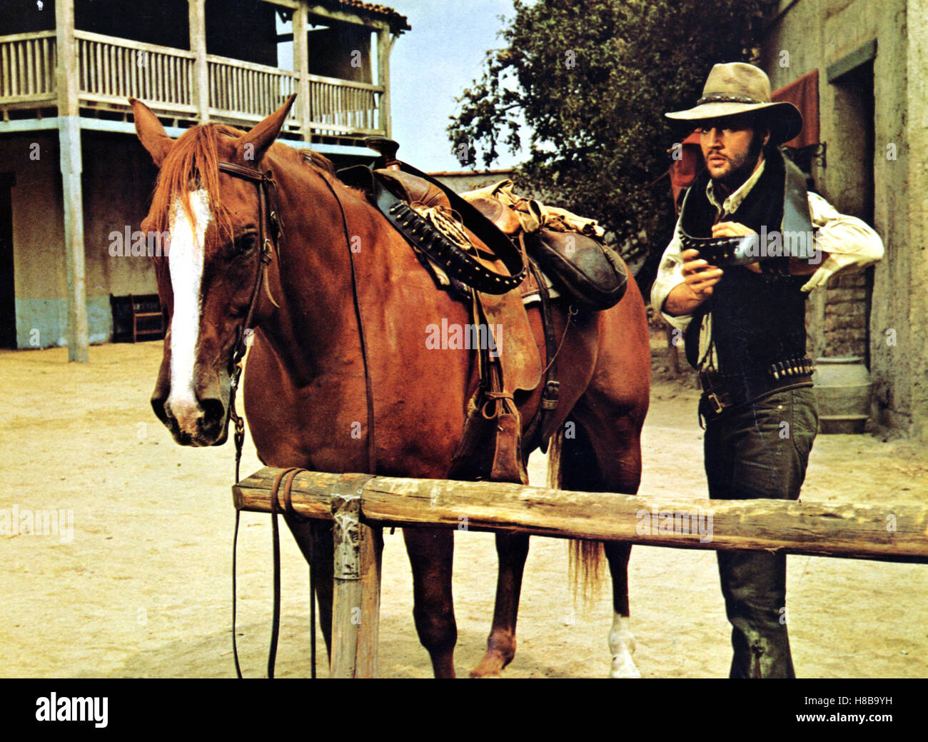 Charro, (CHARRO) USA 1969, Regie: Charles Marquis Warren, ELVIS PRESLEY, Key: Western, Cowboy, Cowboyhut, Pferd, Stock Photo