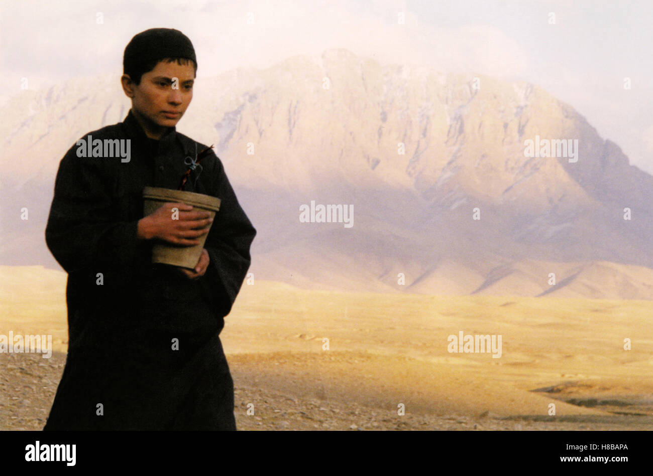 Osama, (OSAMA) AF-JAP-IRL-NL 2003, Regie: Siddiq Barmak, MARINA GOLBAHARI, Stock Photo