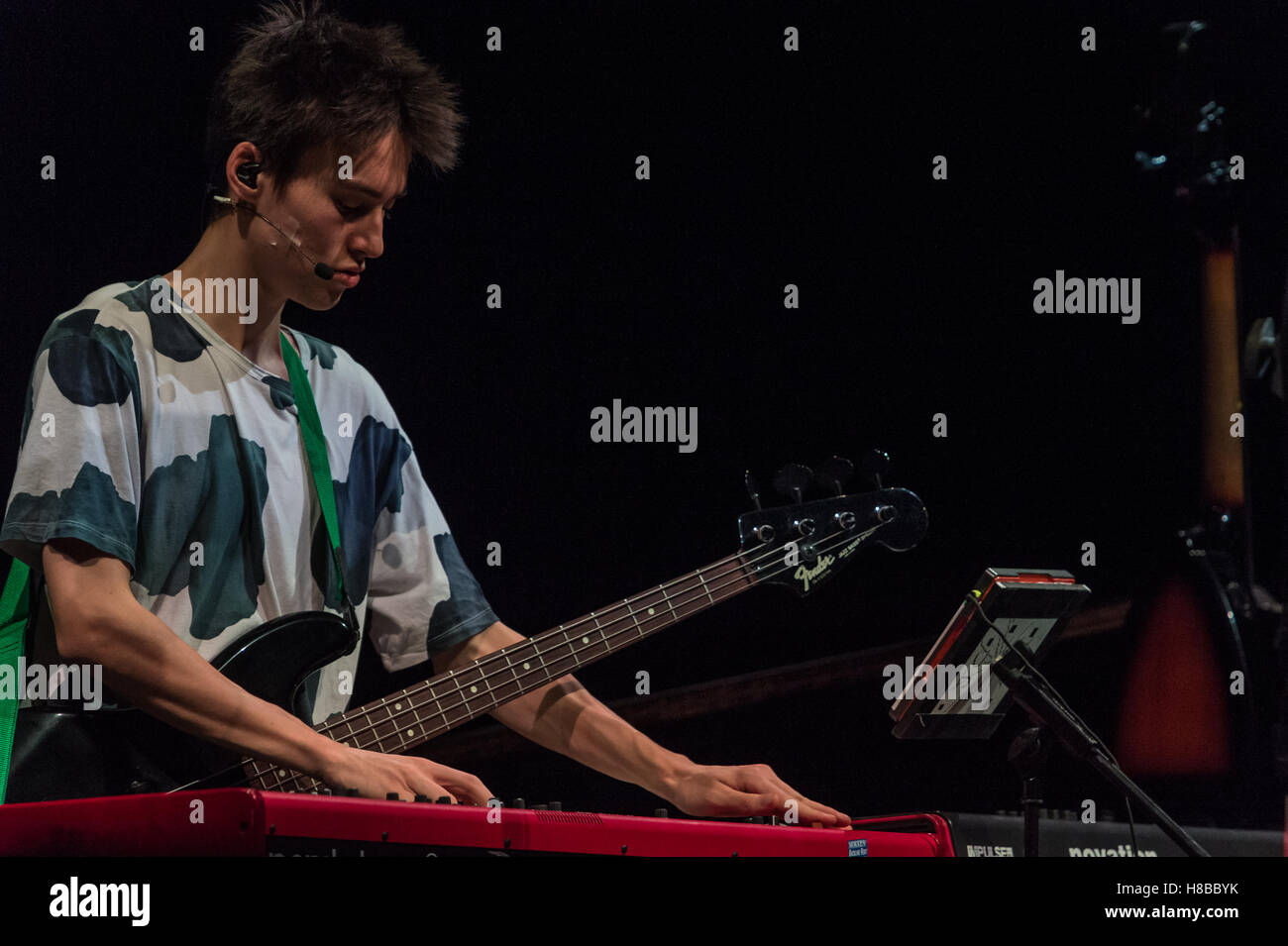 Rome, Italy. 09th Nov, 2016. A versatile musician, appreciated by Quincy Jones, Herbie Hancock and Pat Metheny who called him a genius, he performed live on the stage of the Auditorium Parco della Musica. © Leo Claudio De Petris/Pacific Press/Alamy Live News Stock Photo