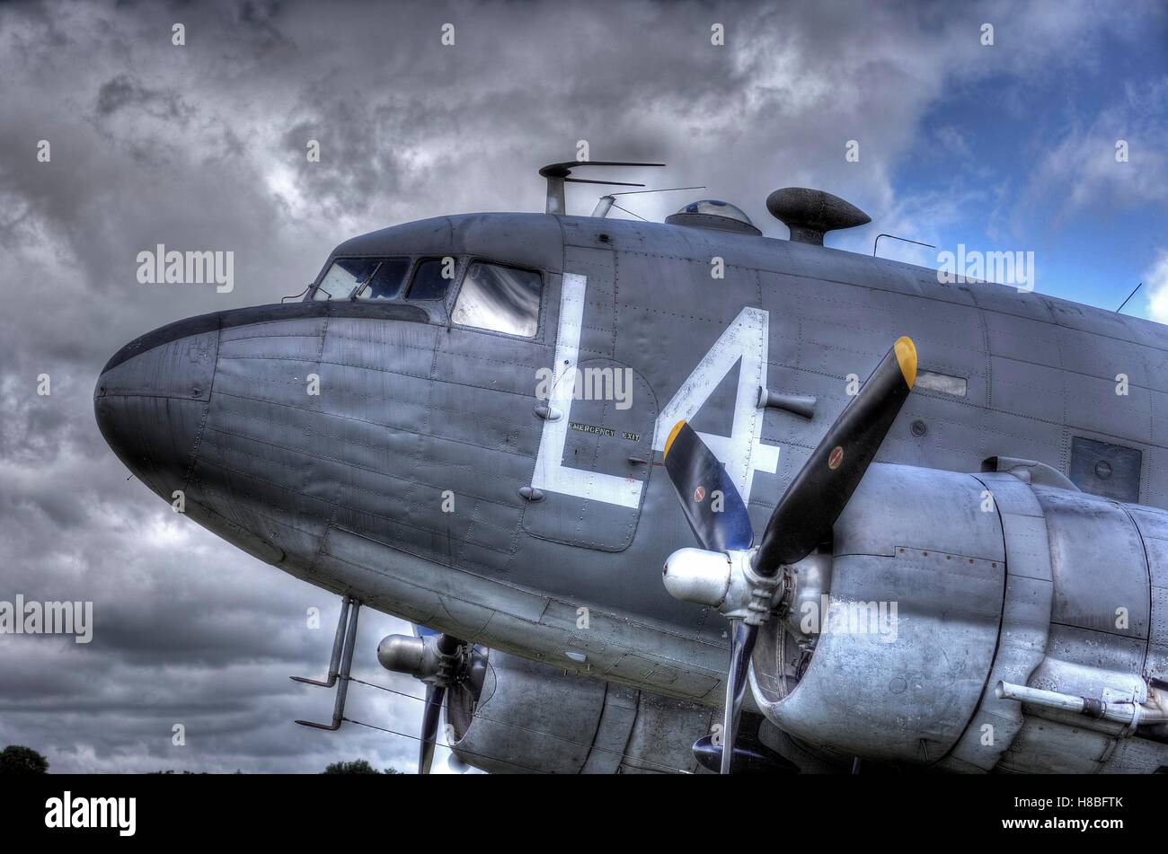 Douglas c 47 skytrain hi-res stock photography and images - Alamy