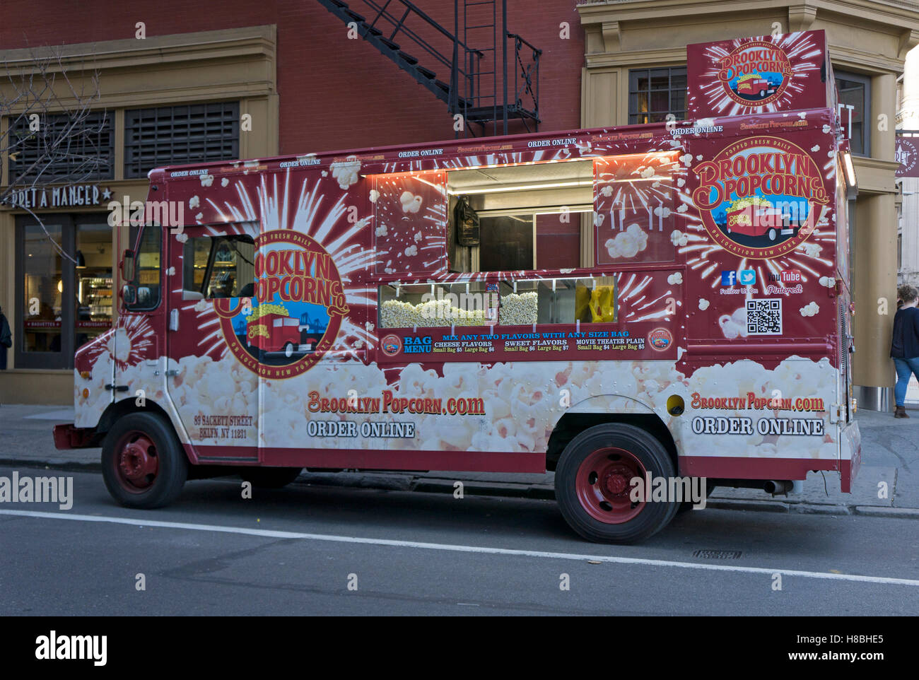 Vendor popcorn hires stock photography and images Alamy