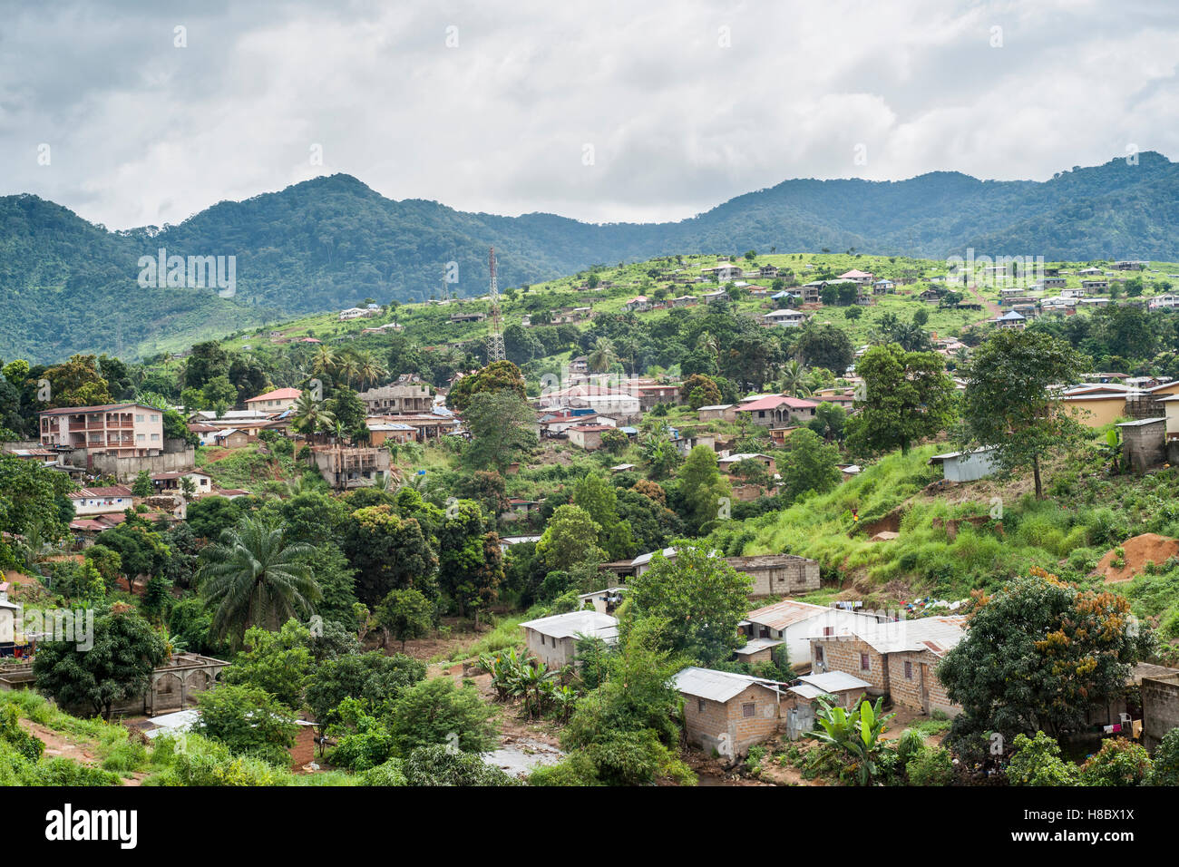 Houses on a hill in the Waterloo area, Sierra Leone Stock Photo