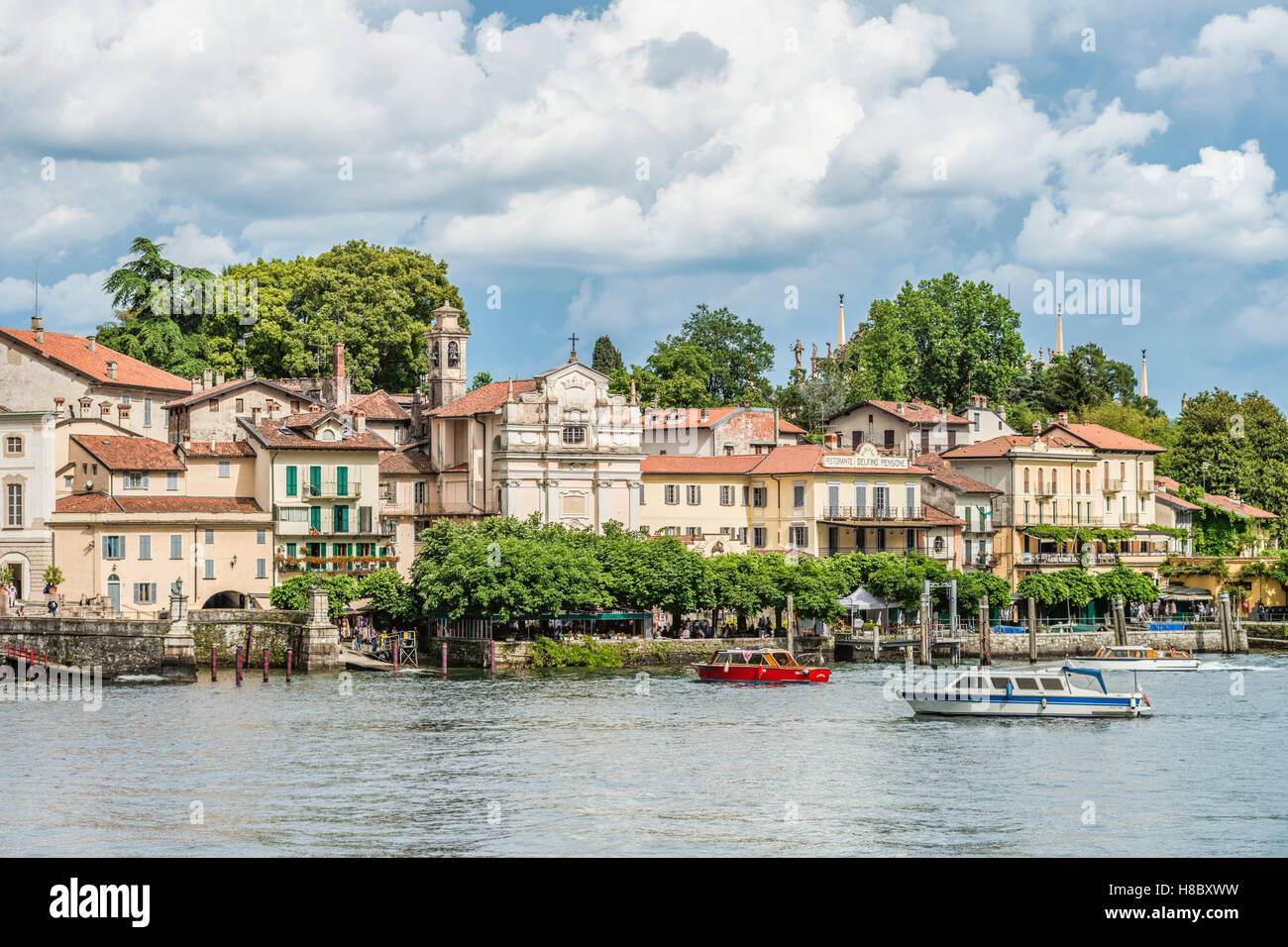 Shipping Pier at Isola Bella, Lago Maggiore, seen from the lakeside, Piedmont, Italy Stock Photo