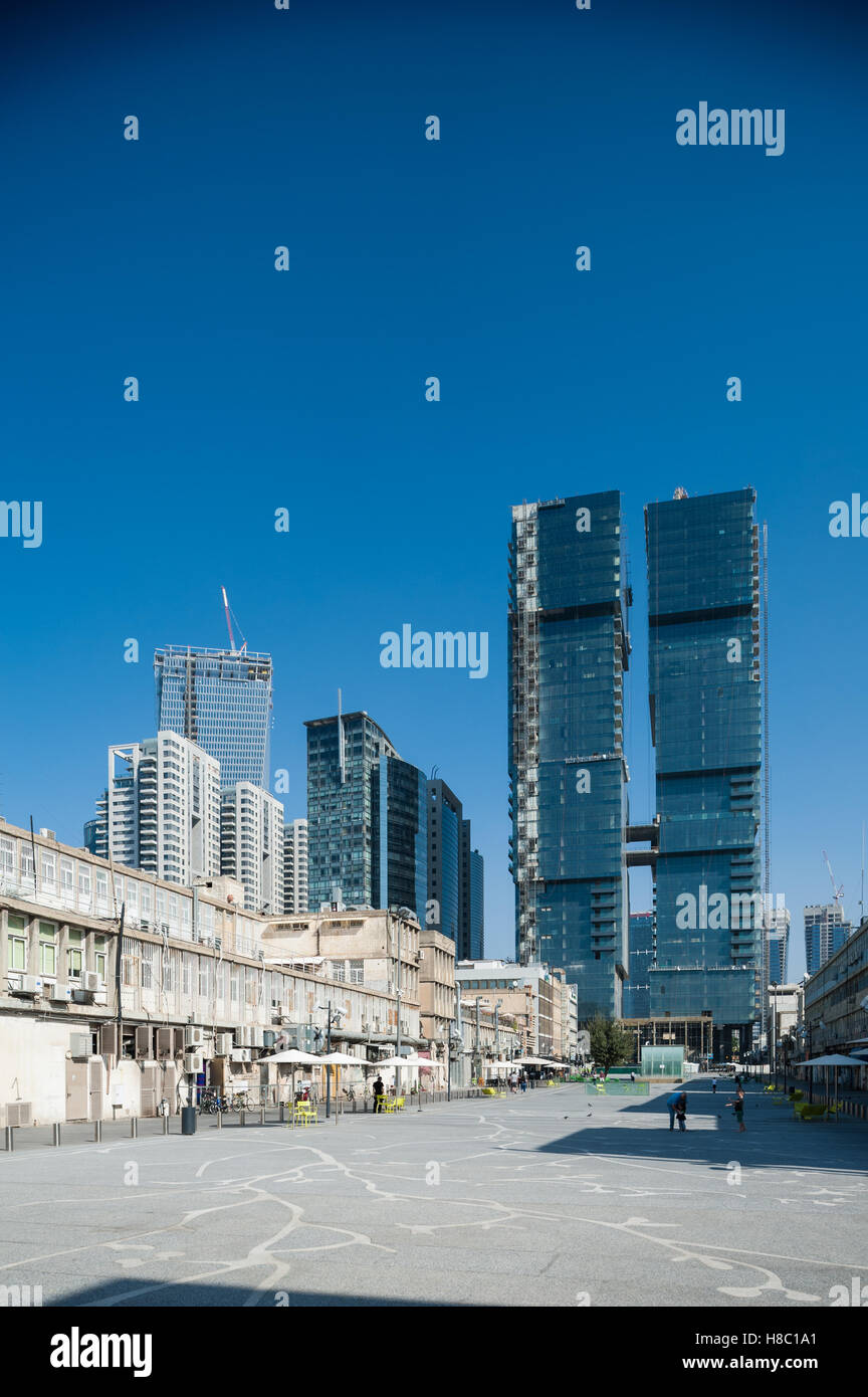 High rise building tel aviv hi-res stock photography and images - Alamy