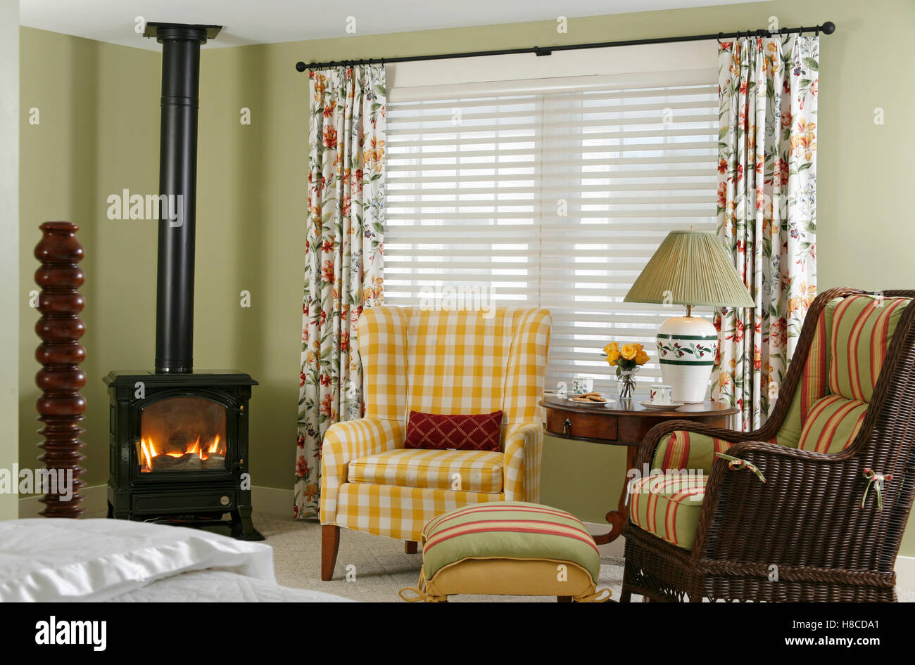 Interiors sitting room country hi-res stock photography and images - Alamy