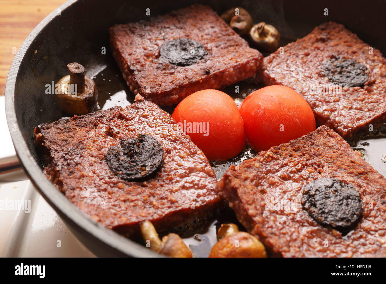 Scottish 'black-eye' square Lorne steak sausage with black pudding ...