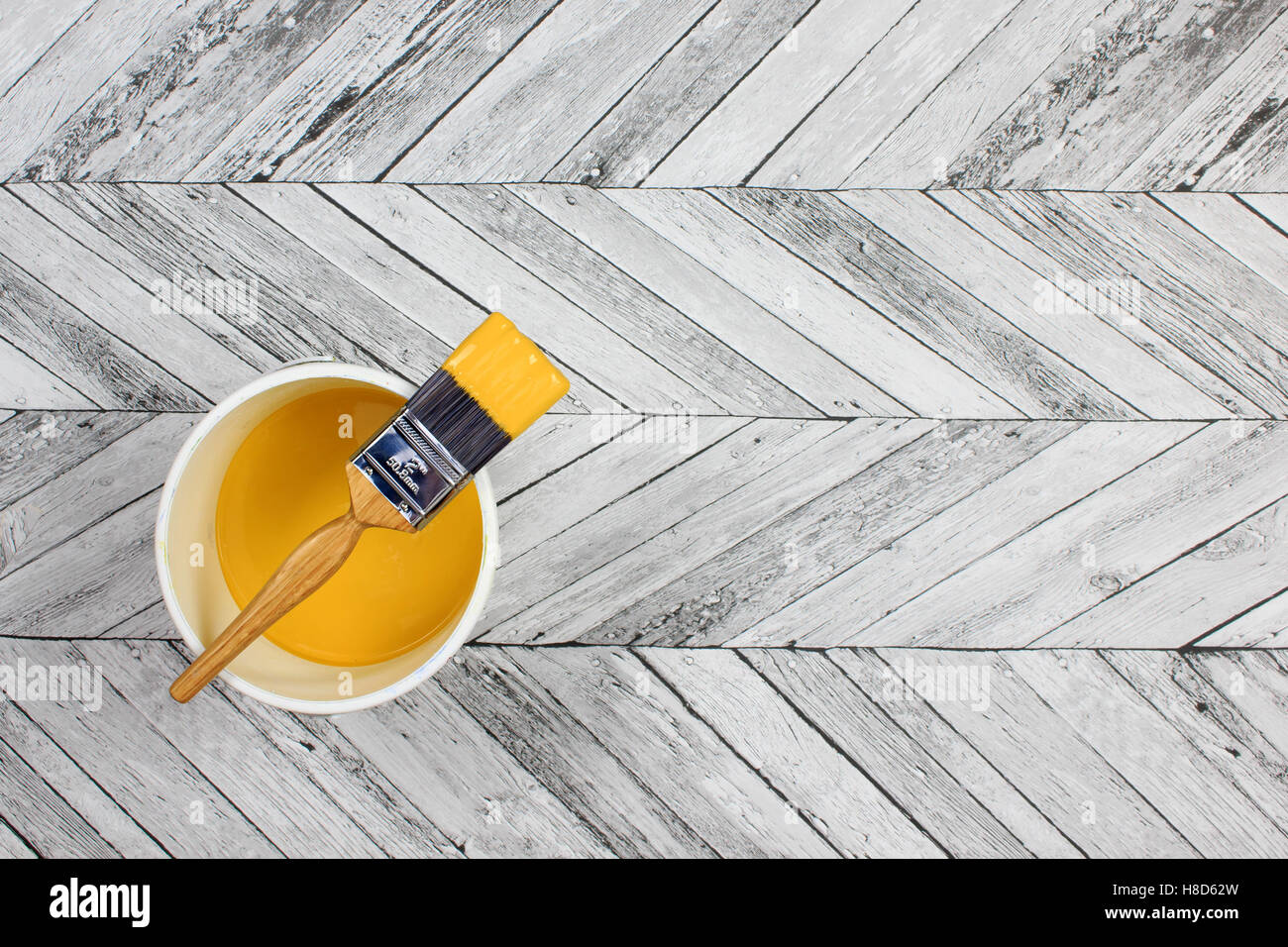 White gloss paint hires stock photography and images Alamy