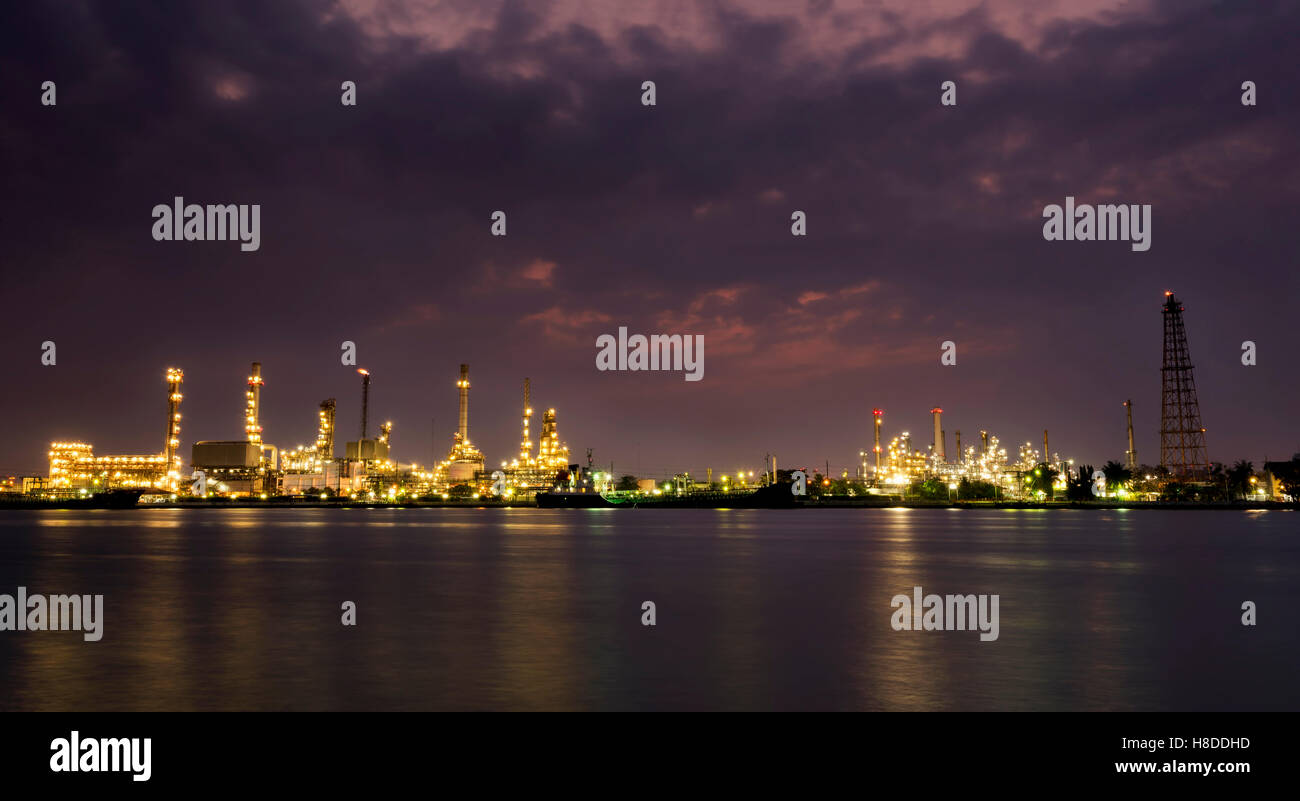 oil refinery at twilight Stock Photo