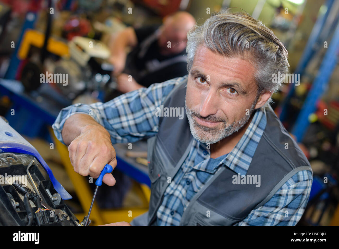 Mechanic senior hires stock photography and images Alamy