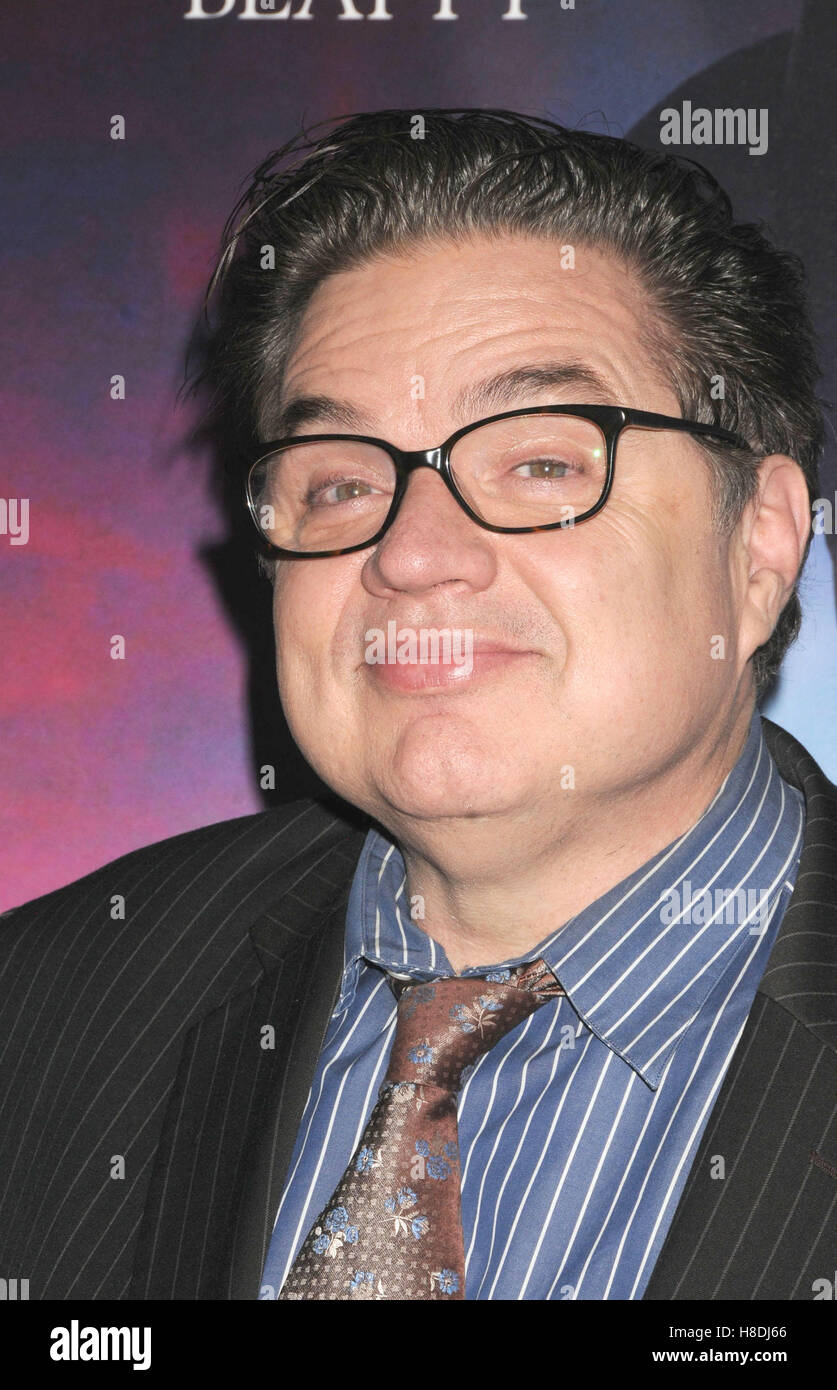 Actor oliver platt hi-res stock photography and images - Alamy