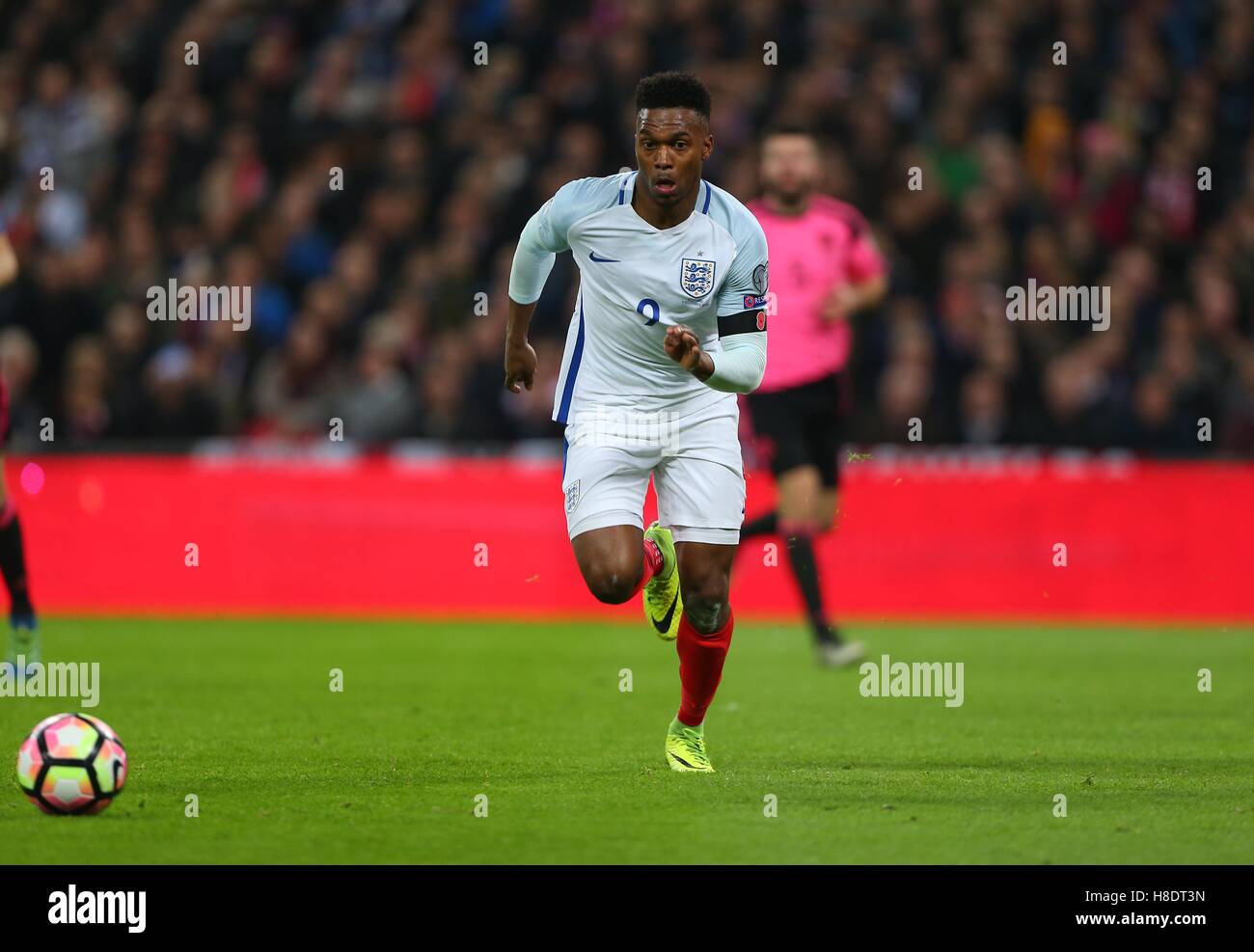 Wembley Stadium, London, UK.11th November 2016.  England’s Daniel Sturridge runs onto a loose ball during the FIFA World Cup Qualifier match between England and Scotland at Wembley Stadium in London.  Credit: Telephoto Images / Alamy Live News Stock Photo
