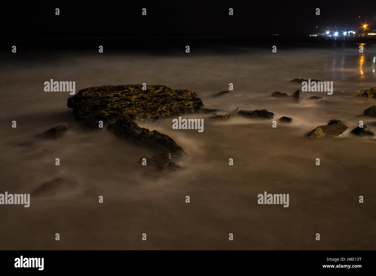 Ocean Rocks Night Night sky with lights hi-res stock photography and images - Alamy