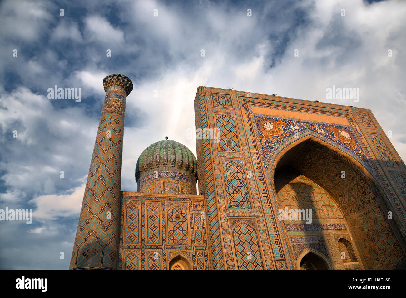 Registan wall by sunset in Samarkand, Uzbekistan Stock Photo