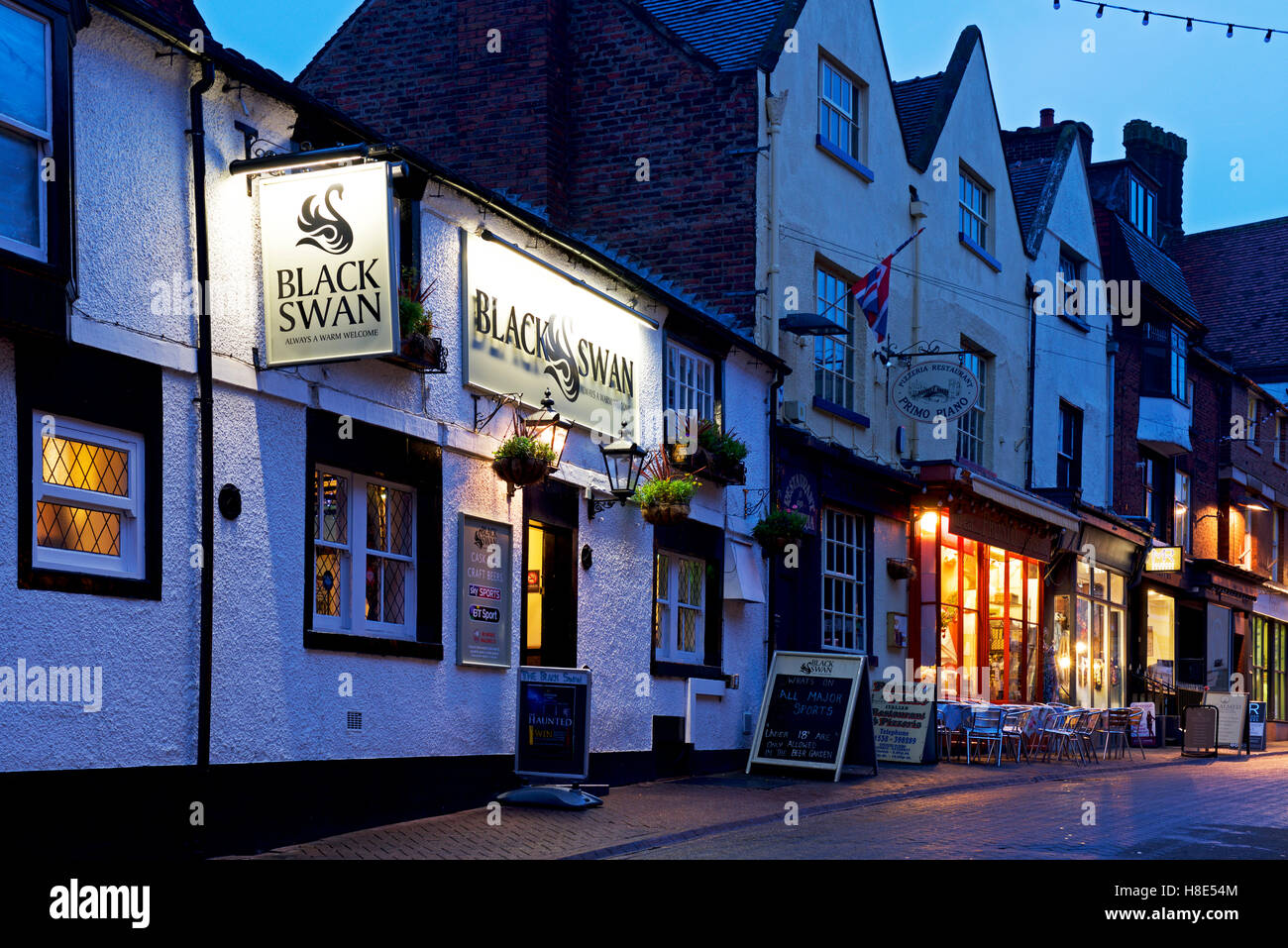 The Black Swan pub at night, Leek, Staffordshire, England UK Stock Photo -  Alamy