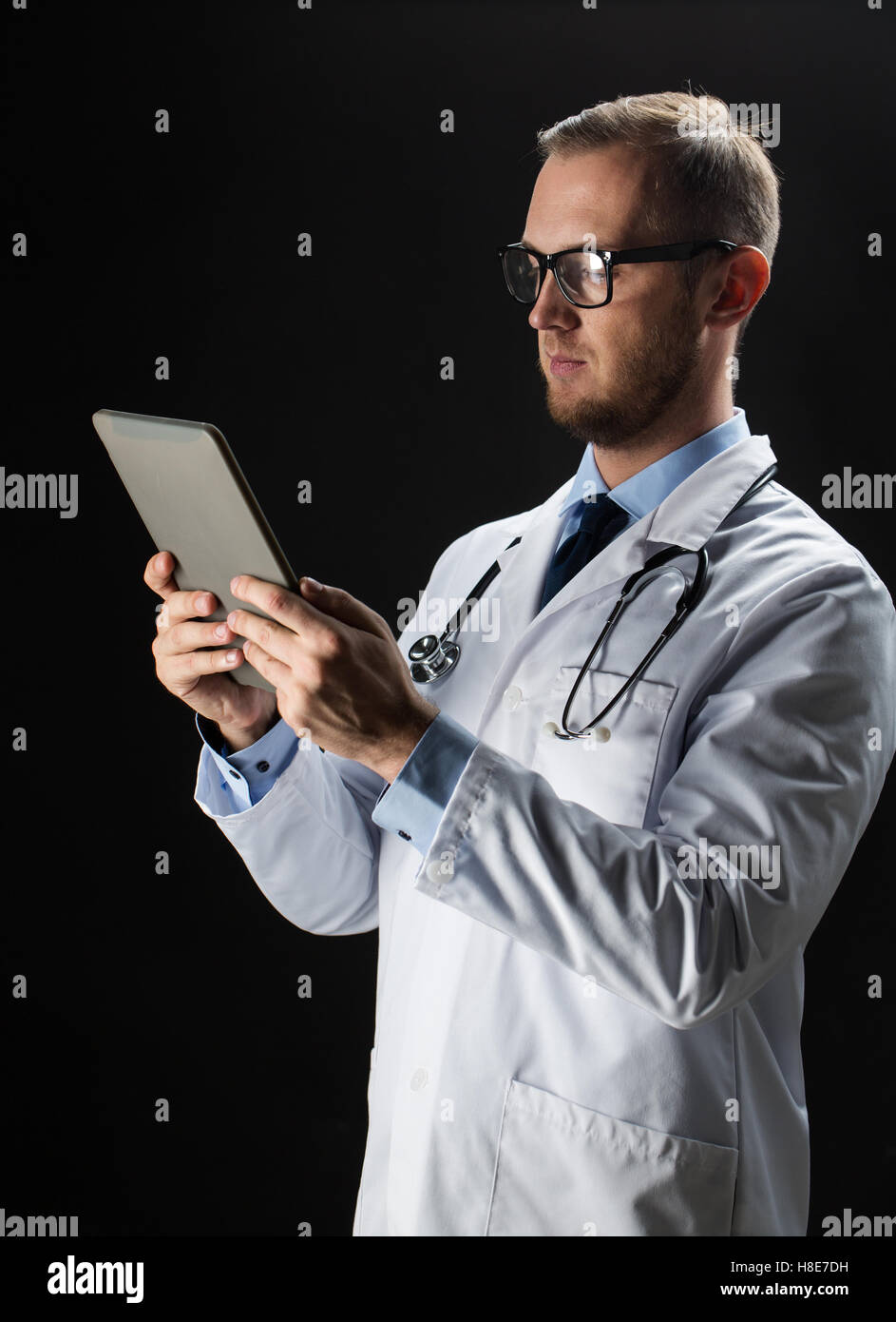 doctor with tablet pc and stethoscope Stock Photo - Alamy