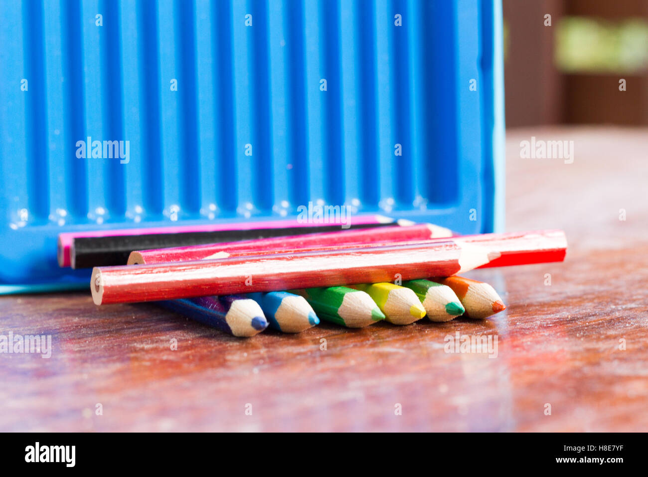crayona pencil or stick of colored chalk or wax, used for drawing