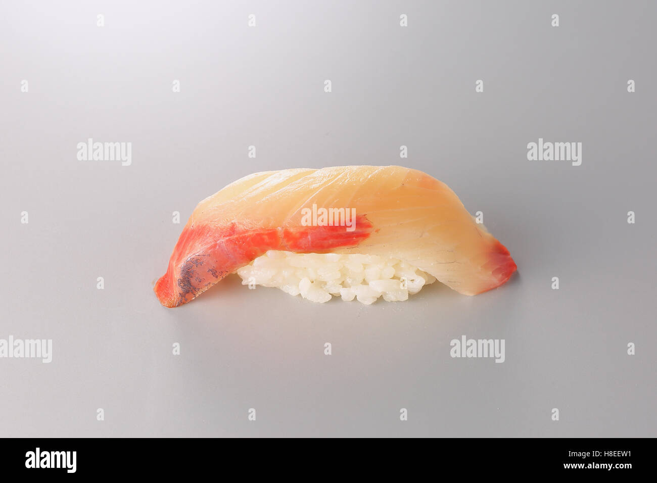 Amberjack Sushi Hi Res Stock Photography And Images Alamy