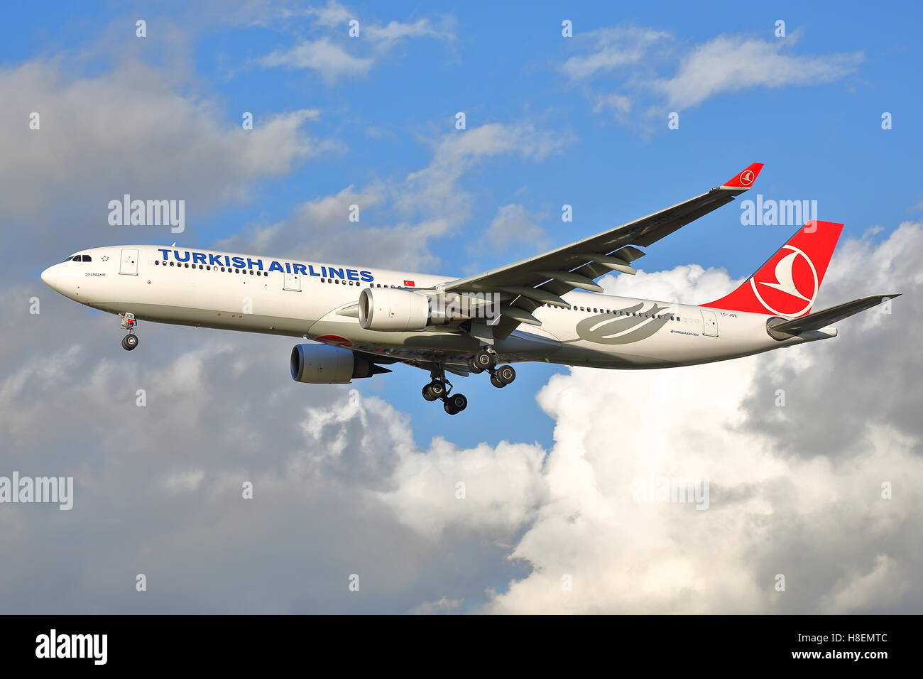 Turkish Airlines Airbus A330-300 TC-JOE landing at London Heathrow Airport, UK Stock Photo
