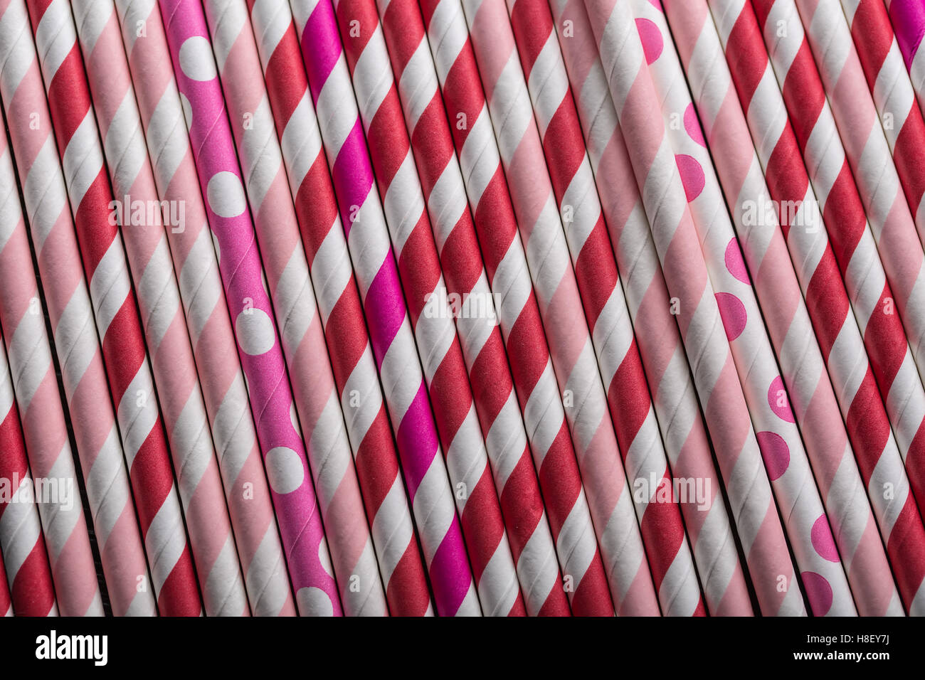 Red and white straws Stock Photo - Alamy