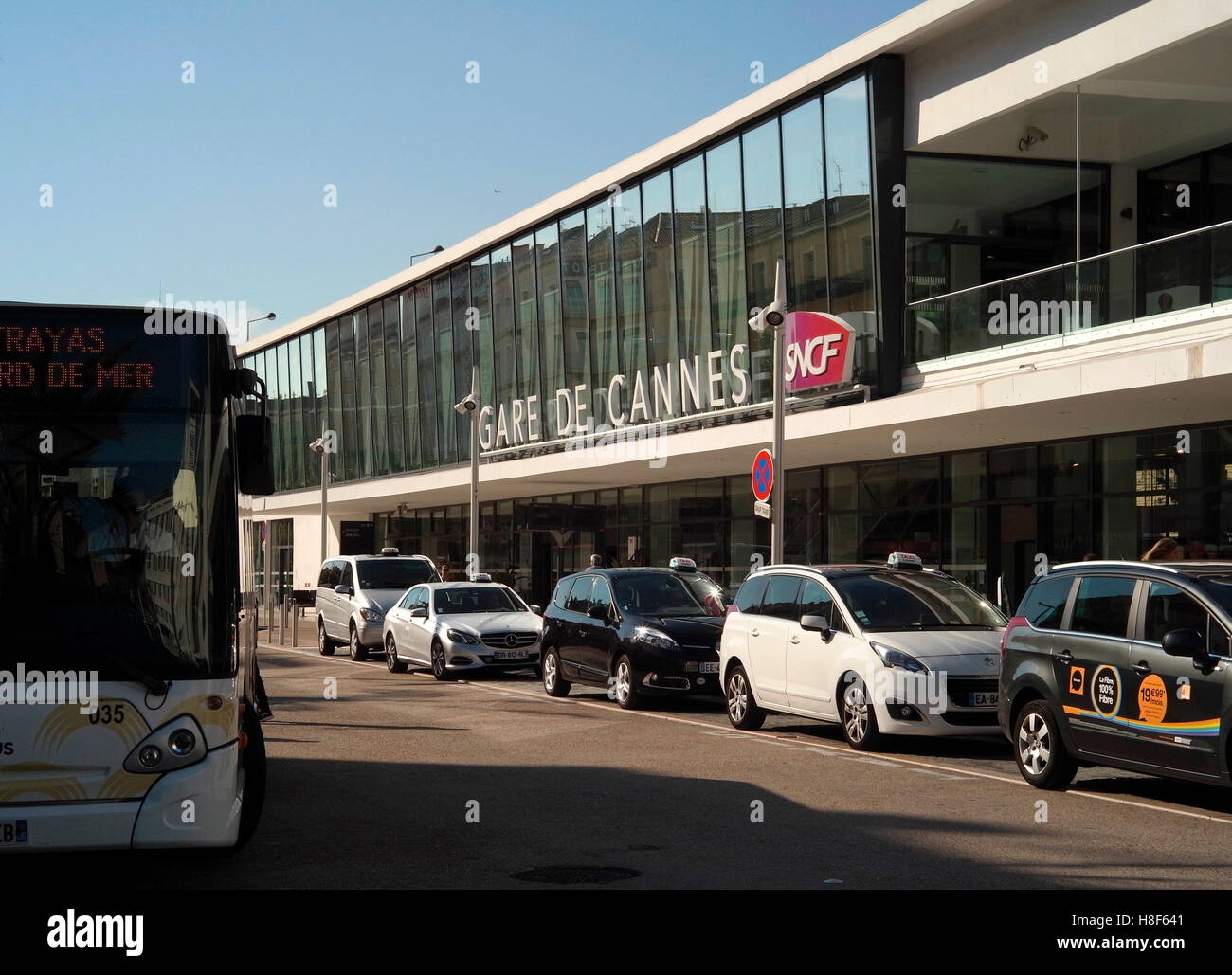 2016. CANNES, FRANCE. COTE D'AZUR TRAIN STATION NEW