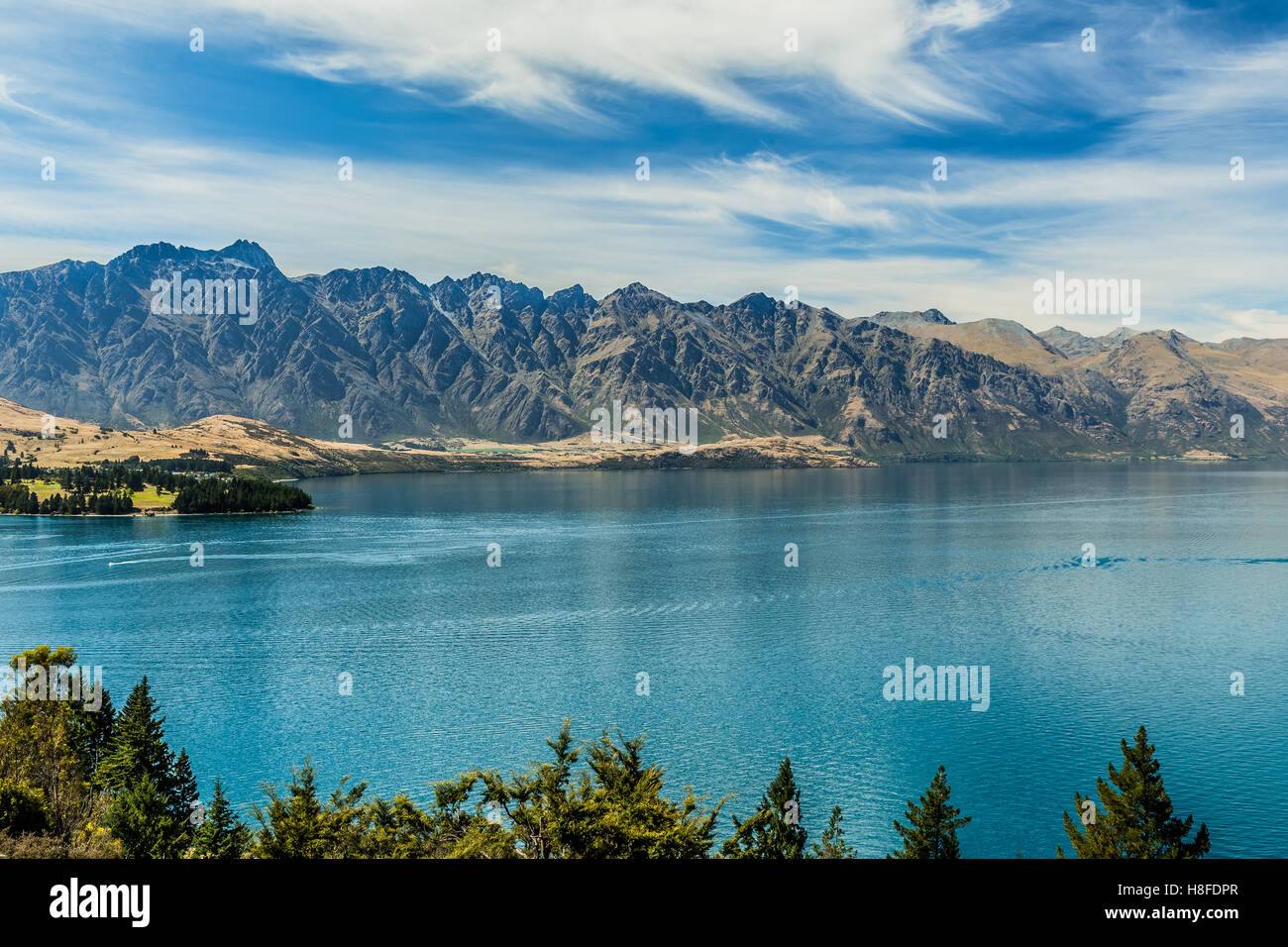 The Remarkables and Lake Wakatipu, Queenstown, New Zealand Stock Photo