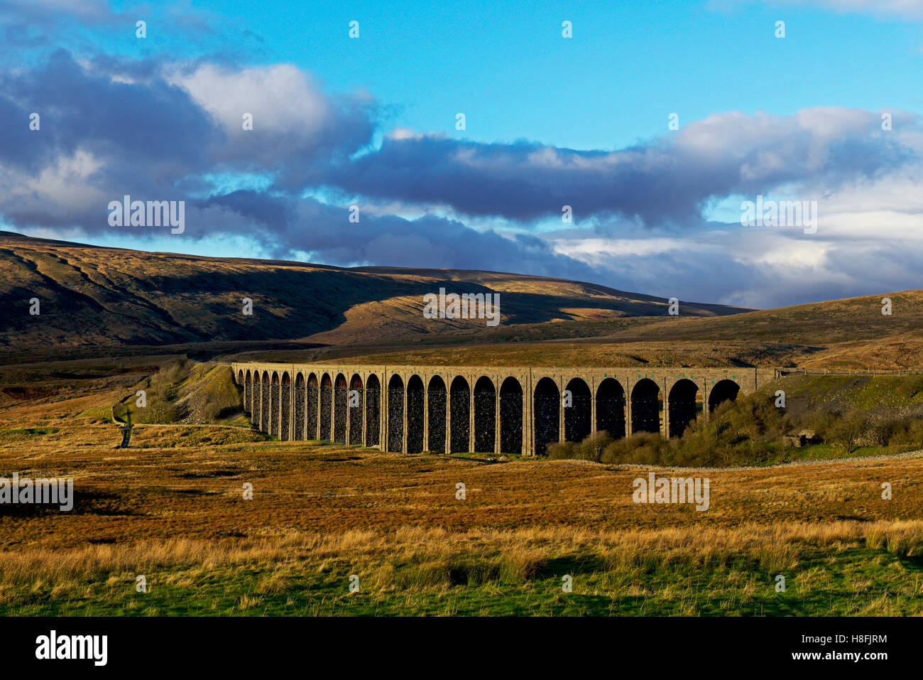 The Ribblehead Viaduct on the Settle & Carlisle Railway Line, Yorkshire Dales National Park, North Yorkshire, England UK Stock Photo