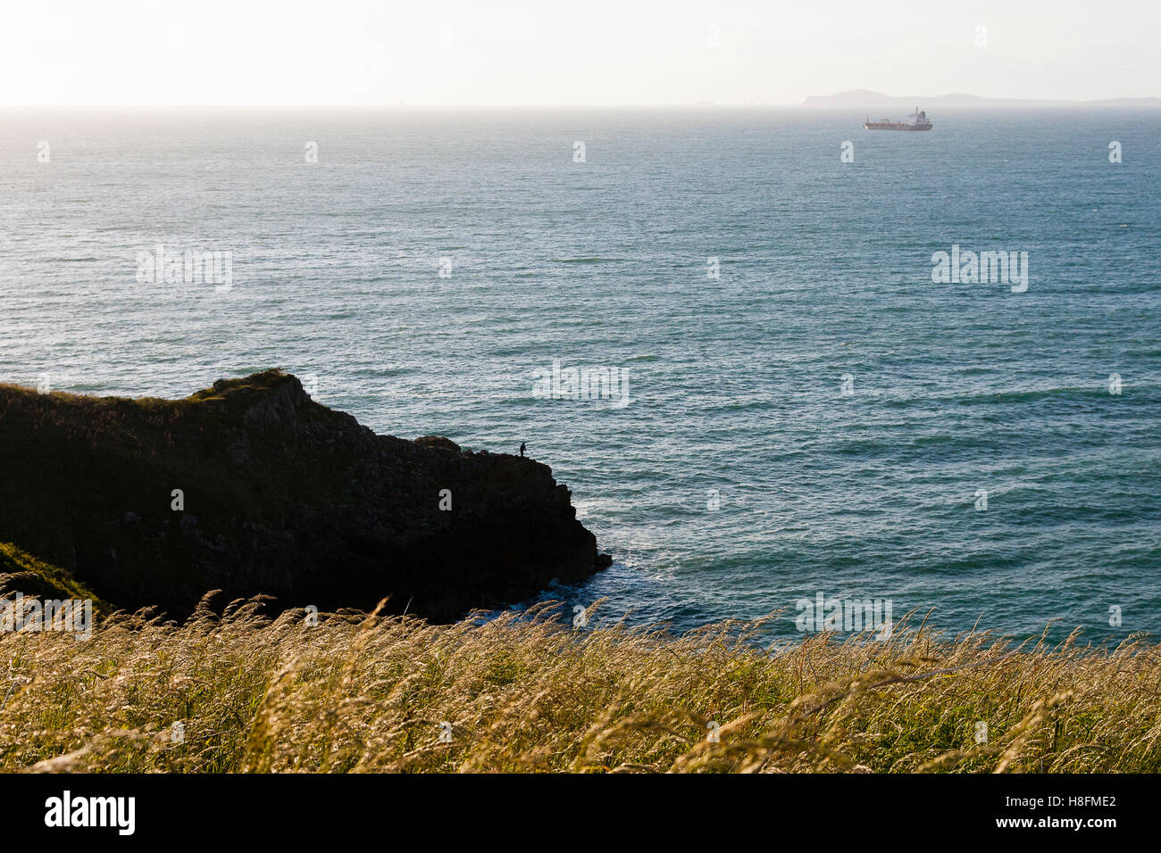 Cliff field hi-res stock photography and images - Alamy