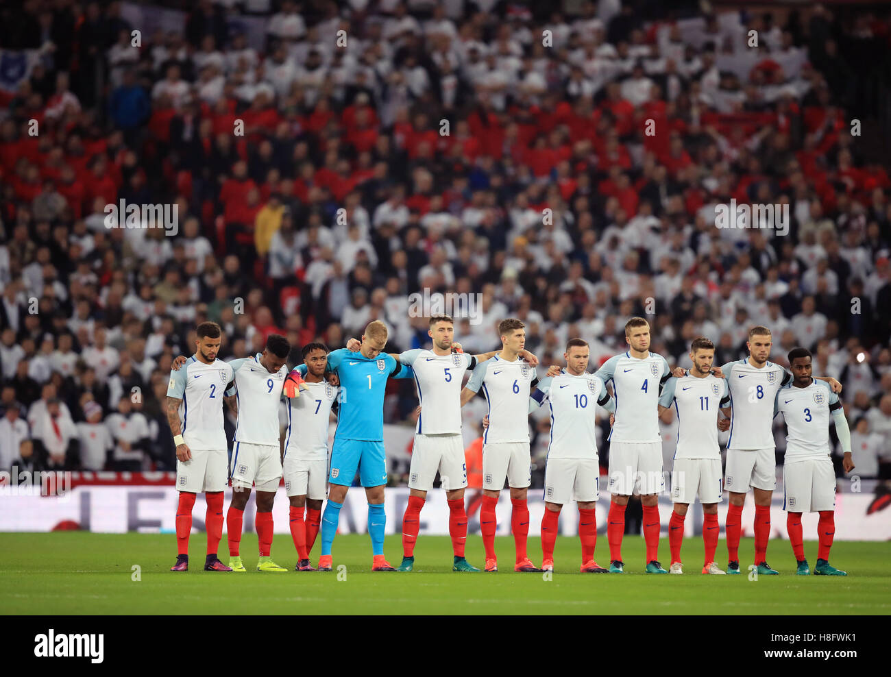 Stand off group hires stock photography and images Alamy